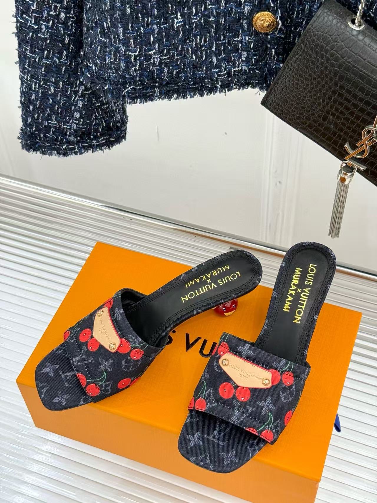 LVの高品質チェリーローヒール【50%割引+送料無料】