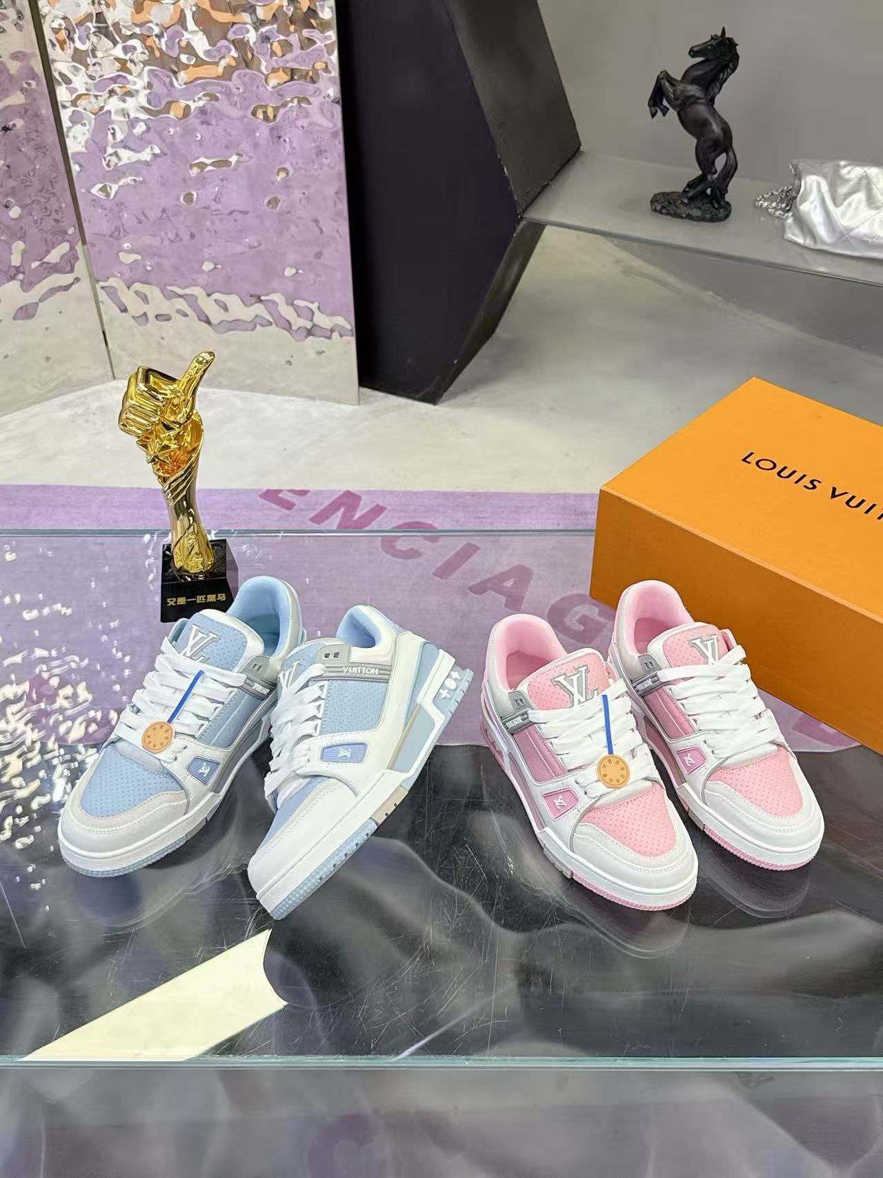 LVの高品質カジュアルシューズ【50％割引+送料無料】