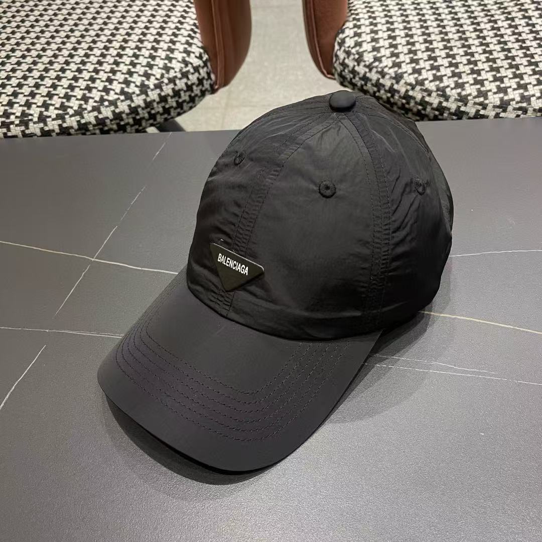 BALENC1AG トライアングルロゴ ベースボールキャップ【50％割引+送料無料】