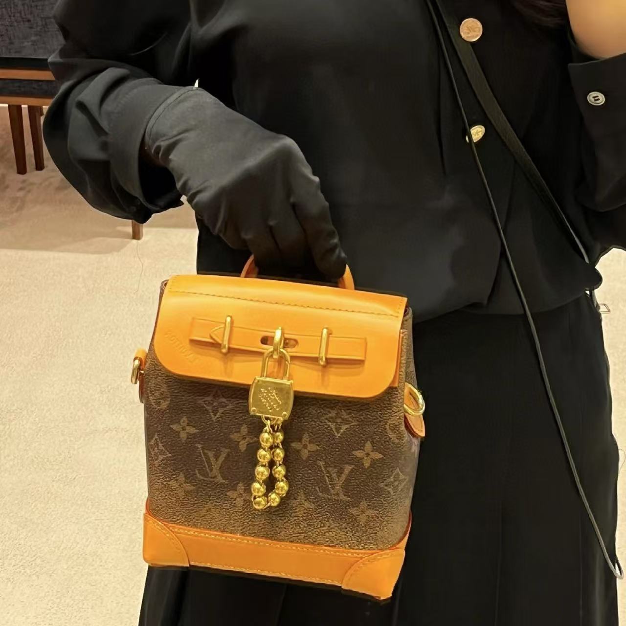 LV ユニセックス クロスボディバッグ【50％割引+送料無料】