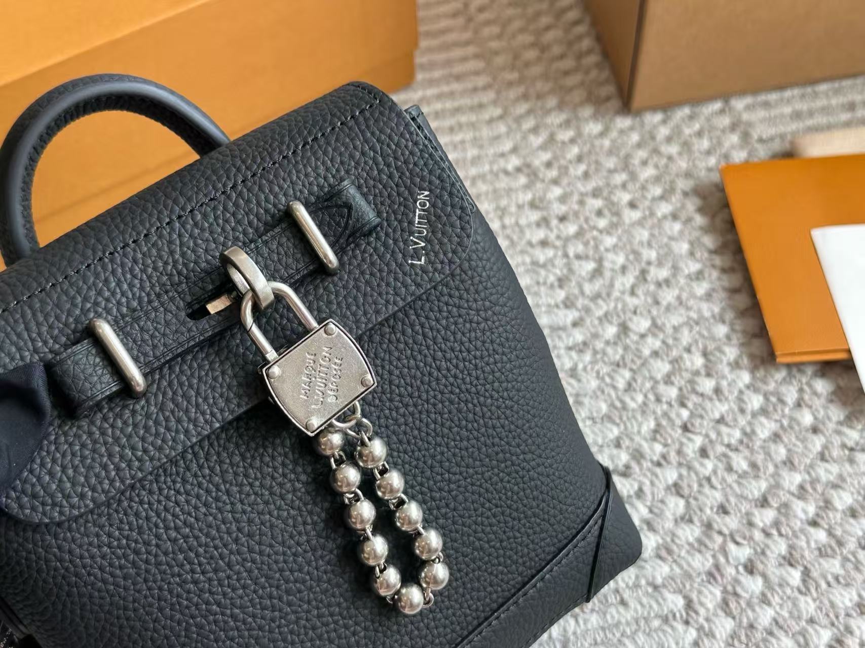 LV ユニセックス クロスボディバッグ【50％割引+送料無料】