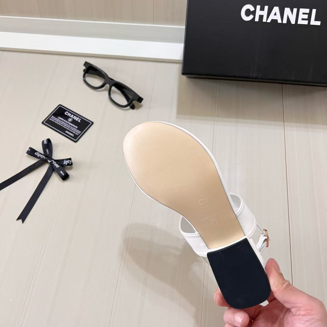 CHANE1 カメリアフラットサンダル【50％割引+送料無料】
