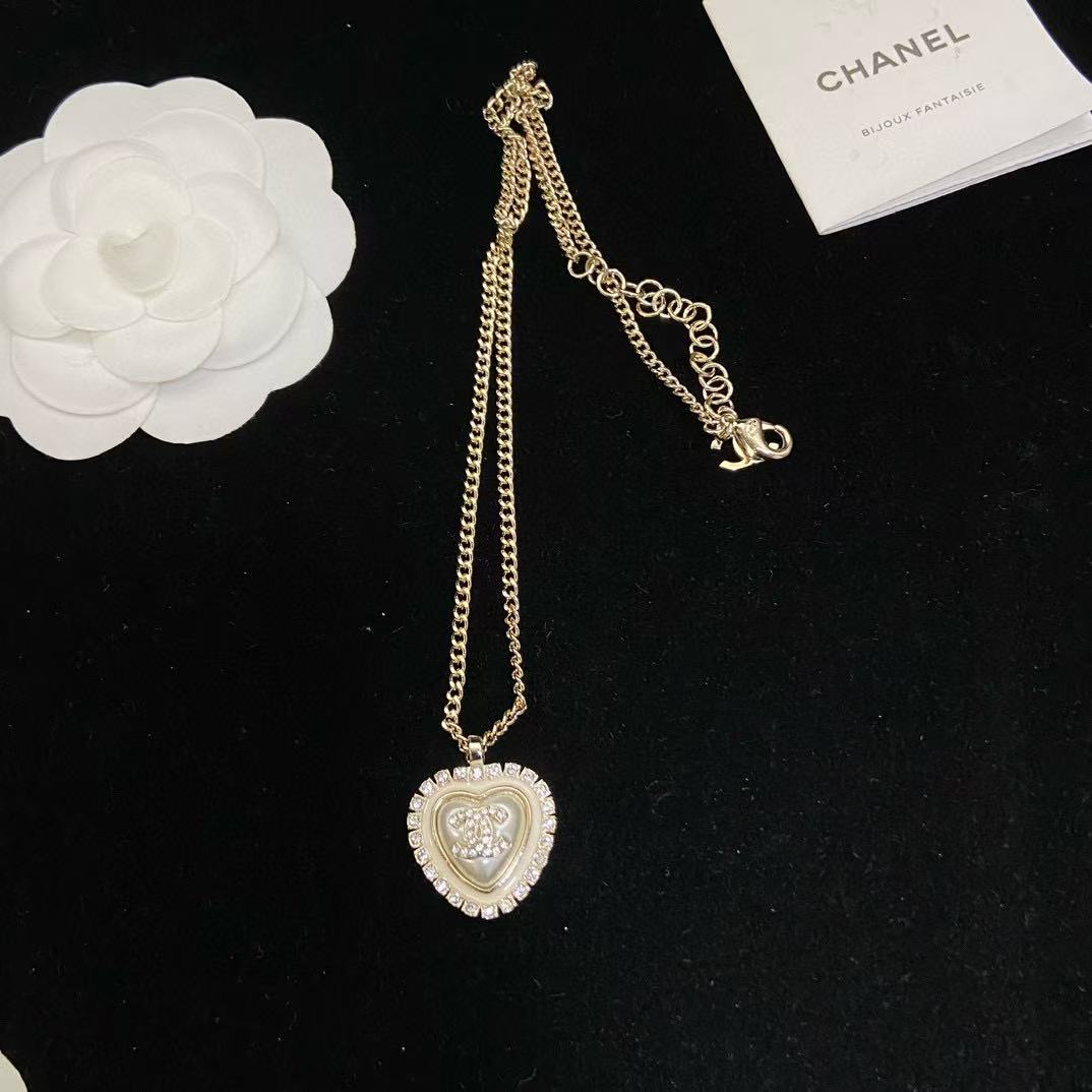 CHANE1 ダブルCハートエナメルネックレス【50%割引+送料無料】