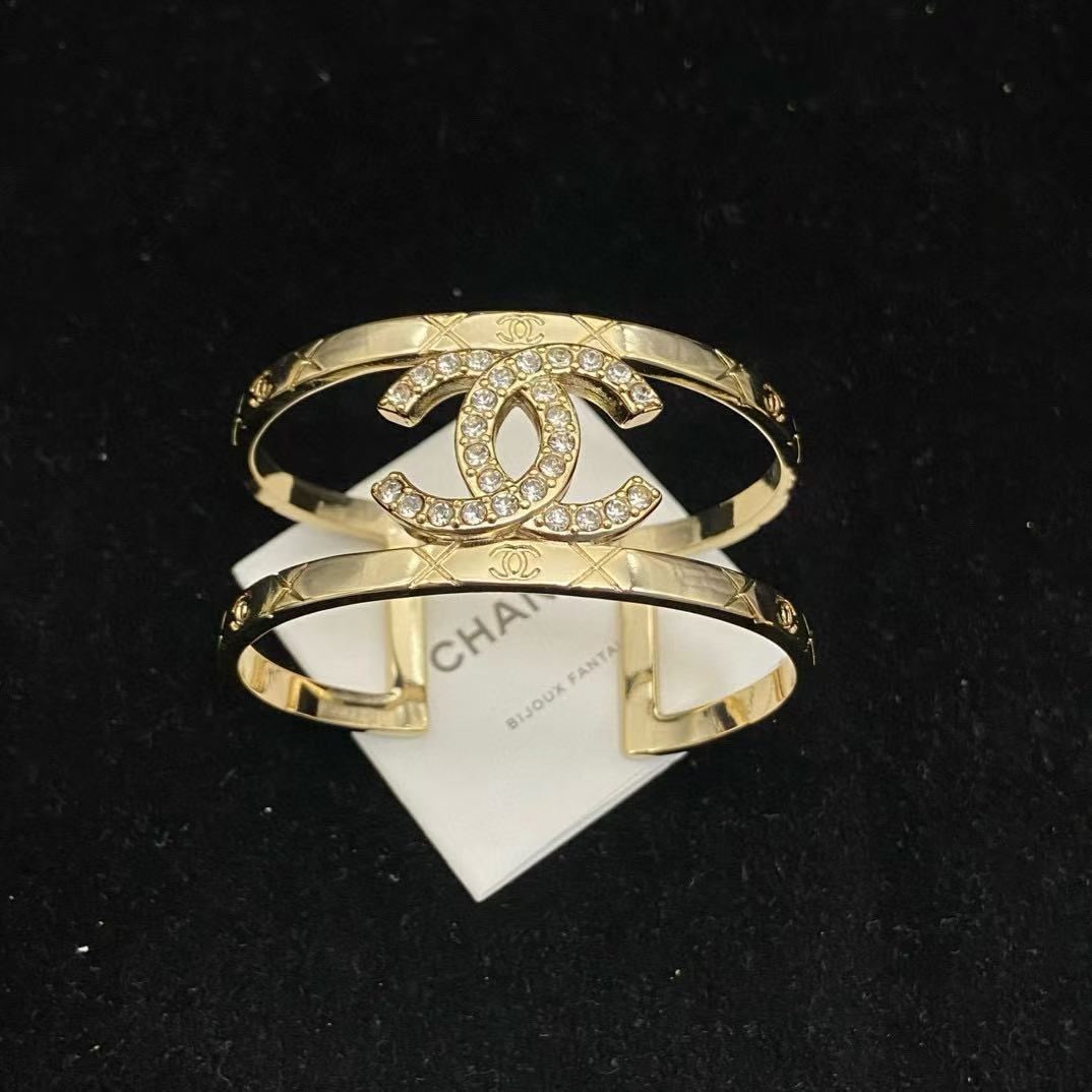 CHANE1のダブルCダイヤモンドブレスレット【50％割引+送料無料】