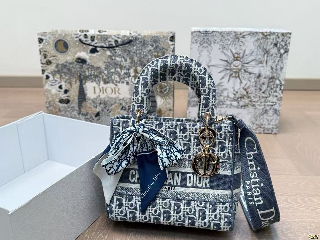 DI0R Lady D-Liteハンドバッグ【50％割引+送料無料】