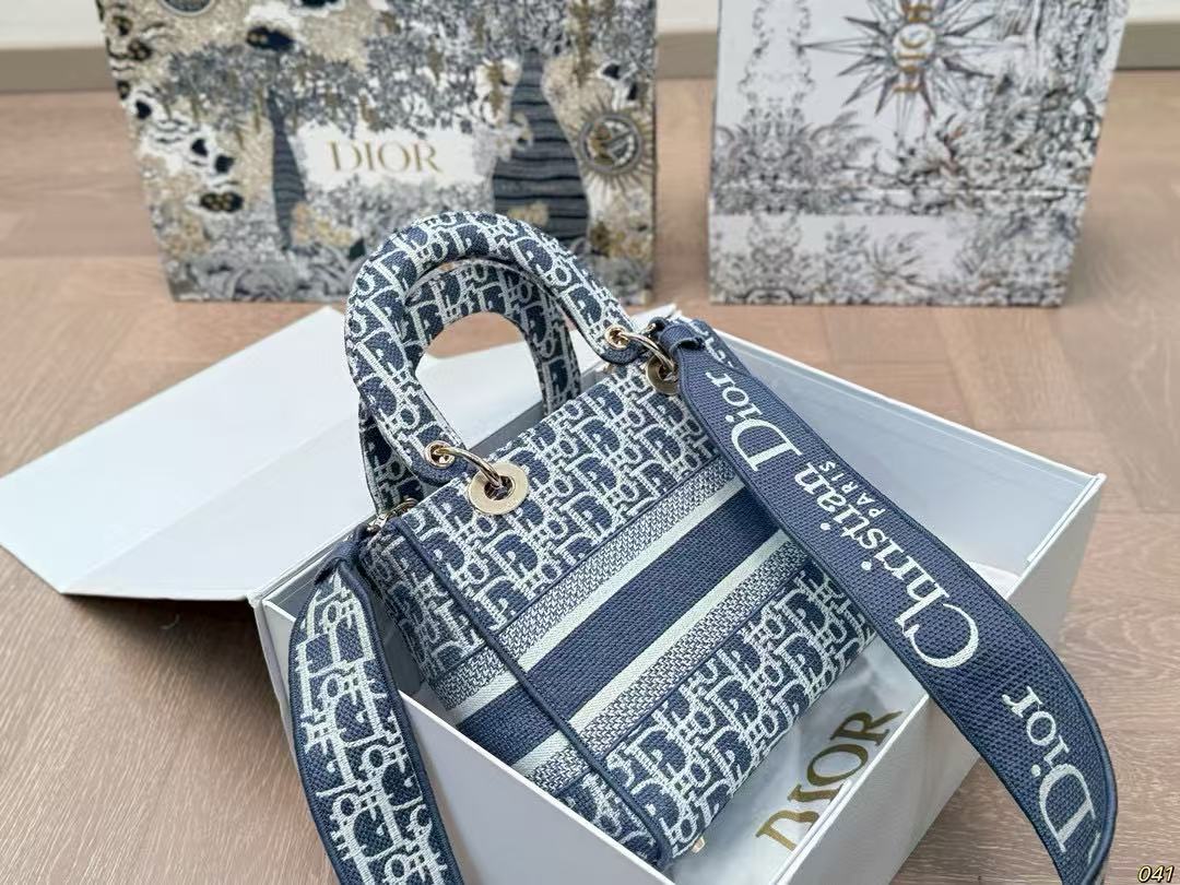 DI0R Lady D-Liteハンドバッグ【50％割引+送料無料】