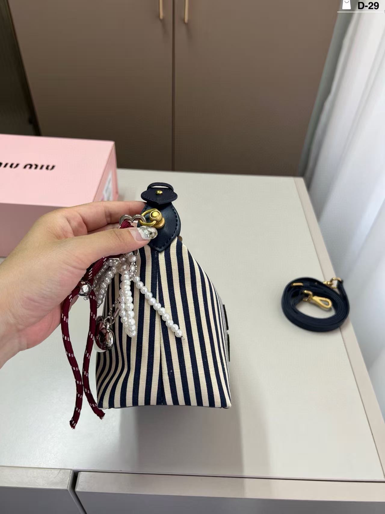 M1UM1U ストライプトートバッグ【50%割引+送料無料】