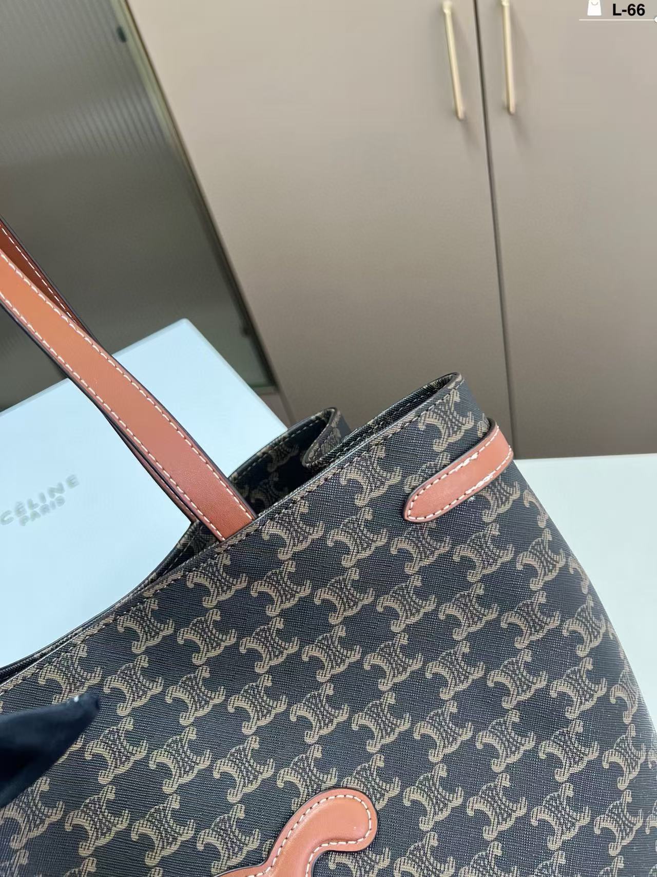 CEL1NE 凱旋門プリント ショッピングバッグ【50%割引+送料無料】