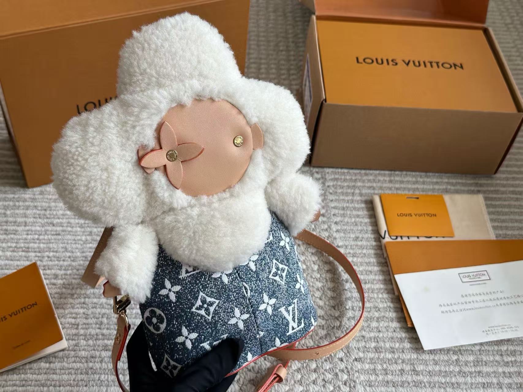 LVデニムバックパック【50％割引+送料無料】