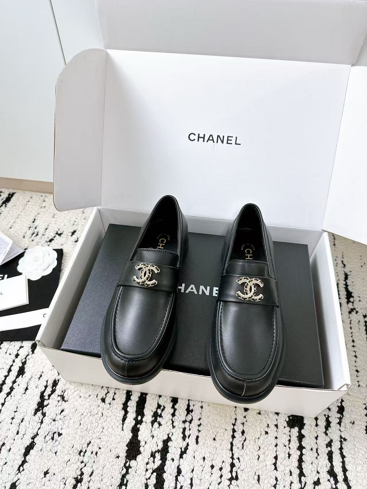 CHANE1 高品質ダブルCシープスキンフラットシューズ【50％割引+送料無料】