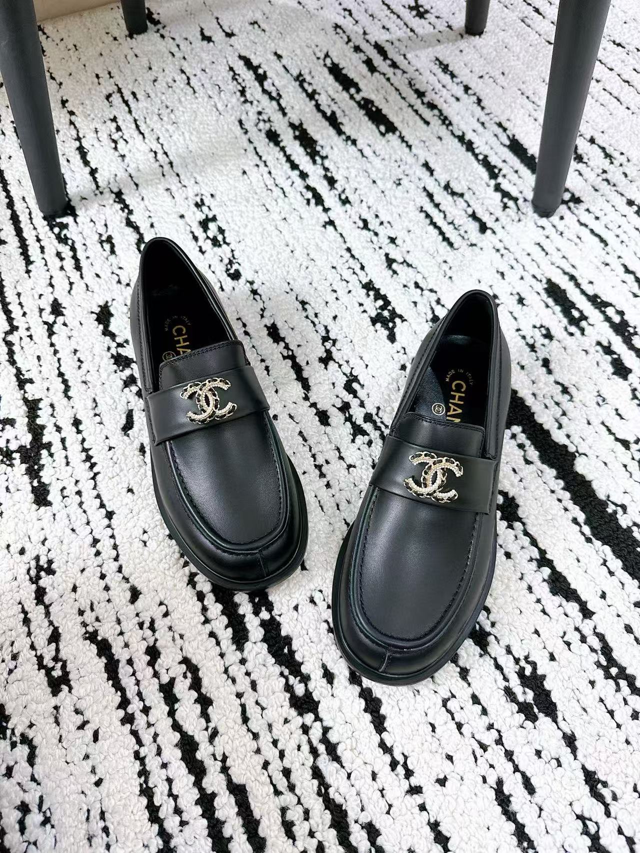 CHANE1 高品質ダブルCシープスキンフラットシューズ【50%割引+送料無料】