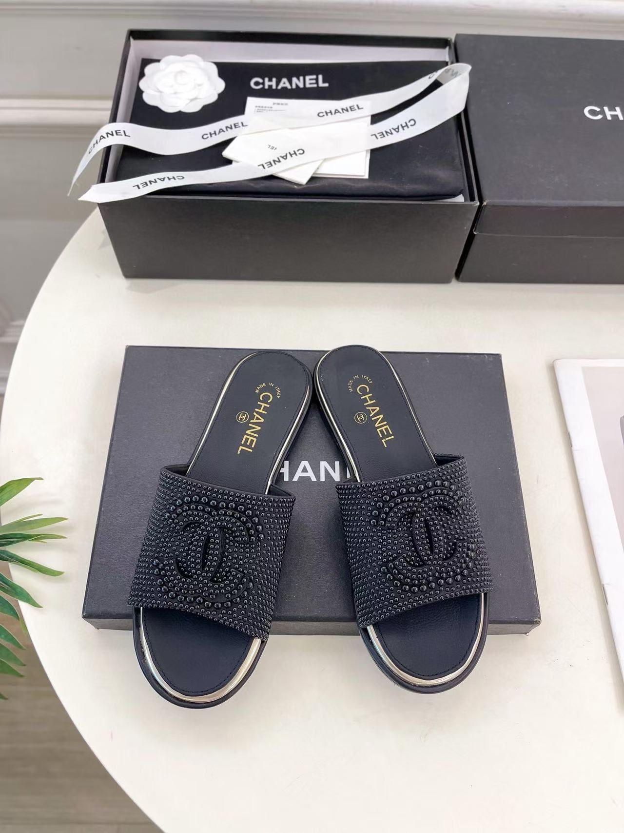 CHANE1 高品質ダブルCパールスリッパ【50%割引+送料無料】