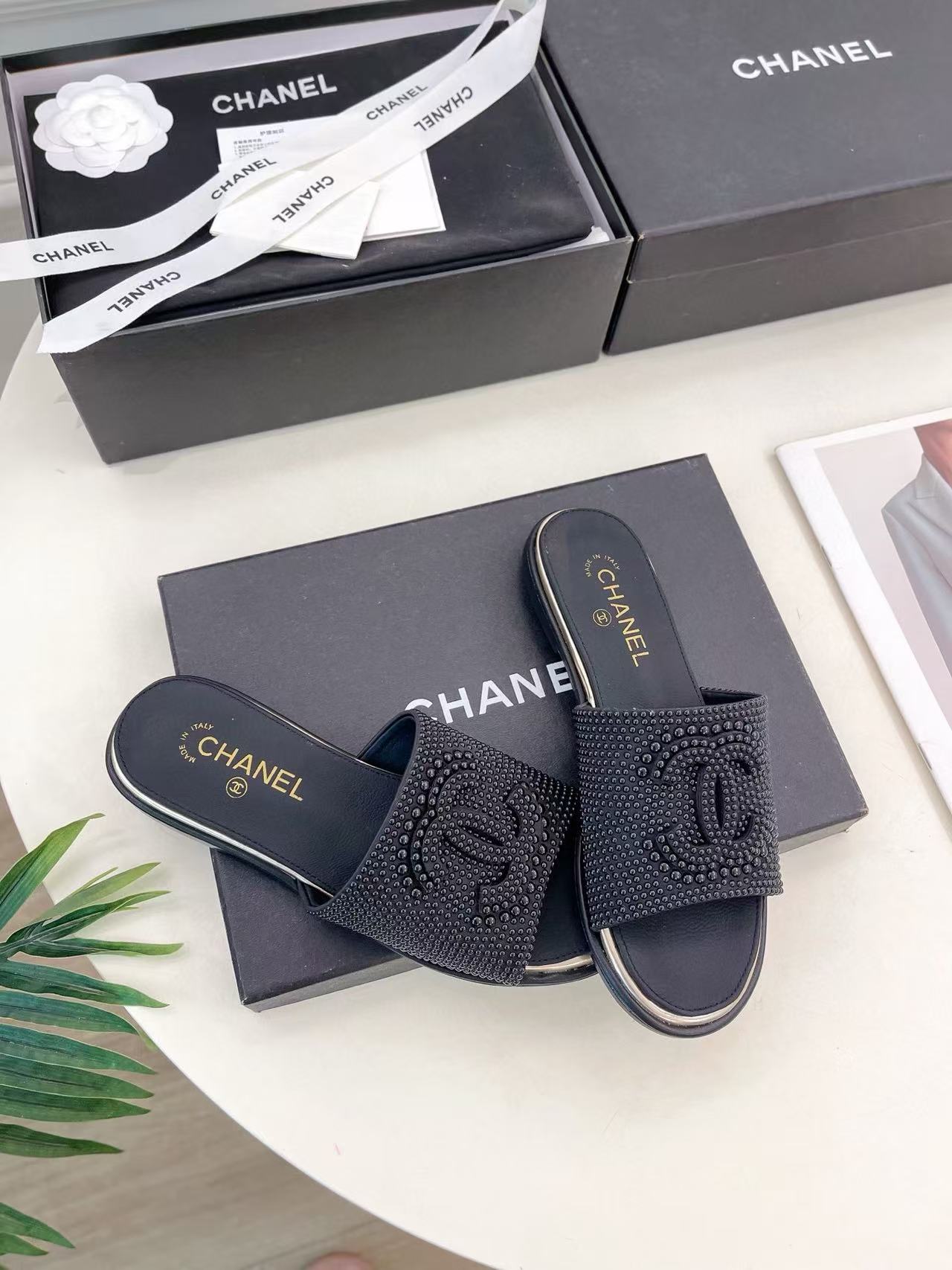 CHANE1 高品質ダブルCパールスリッパ【50%割引+送料無料】