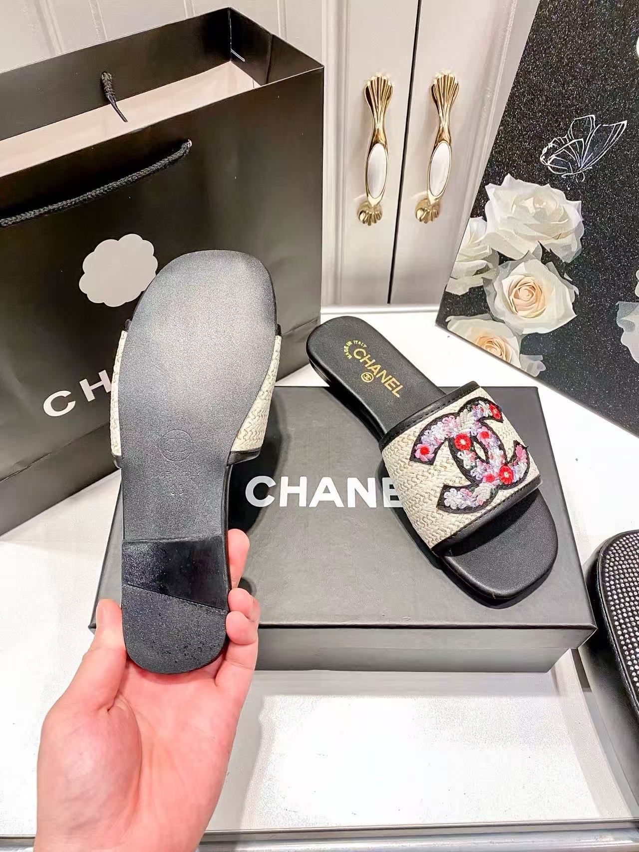 CHANE1 刺繍フラワーダブルCスリッパ【50%割引+送料無料】