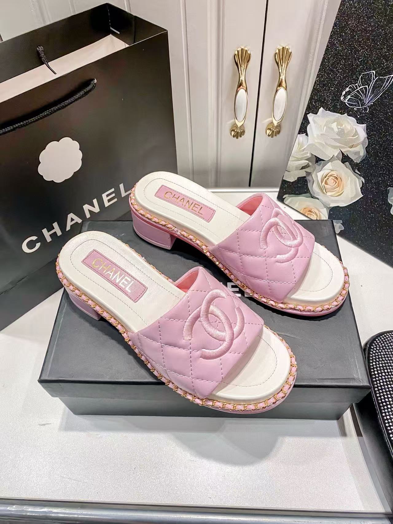 CHANE1 ダブルCチェーン 厚底 ローヒール スリッパ【50％割引+送料無料】