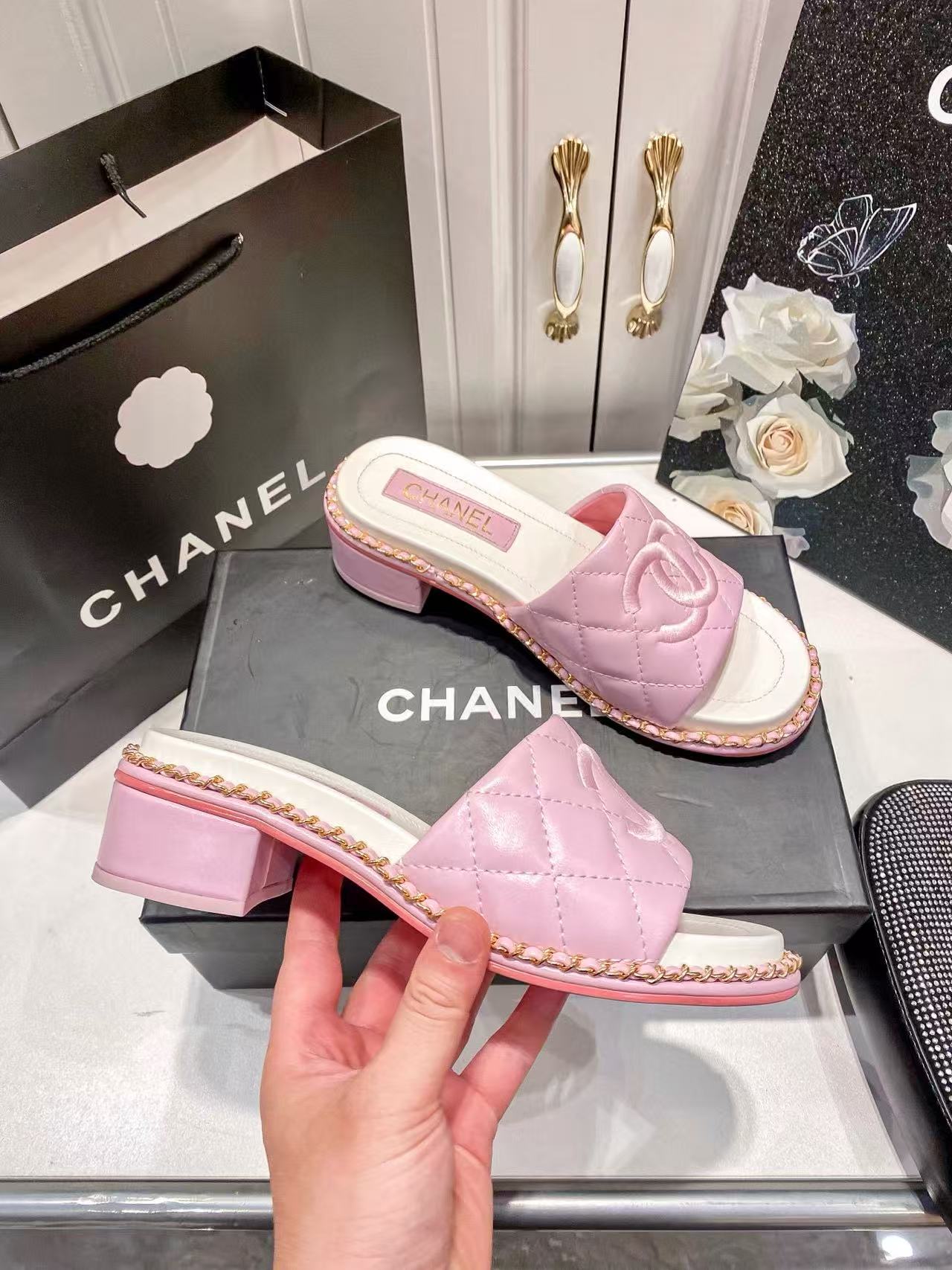 CHANE1 ダブルCチェーン 厚底 ローヒール スリッパ【50％割引+送料無料】