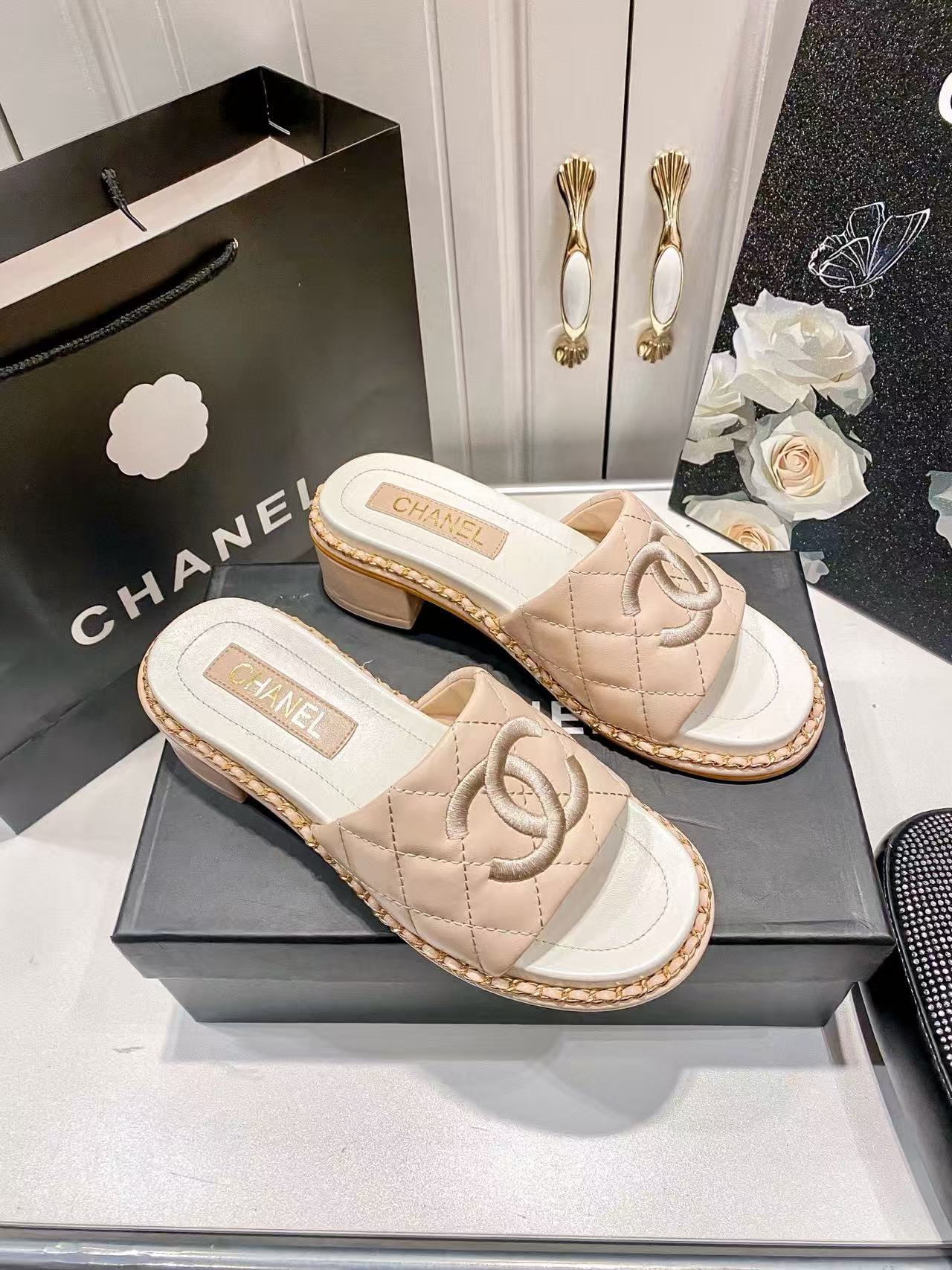 CHANE1 ダブルCチェーン 厚底 ローヒール スリッパ【50％割引+送料無料】