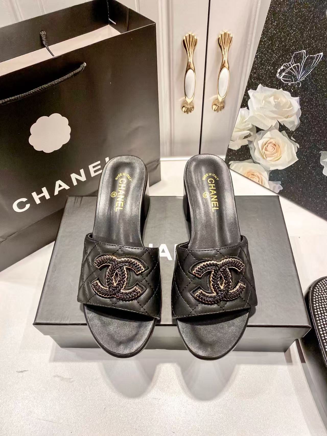 CHANE1 ダブルC チェック柄 ローヒール スリッパ【50％割引+送料無料】