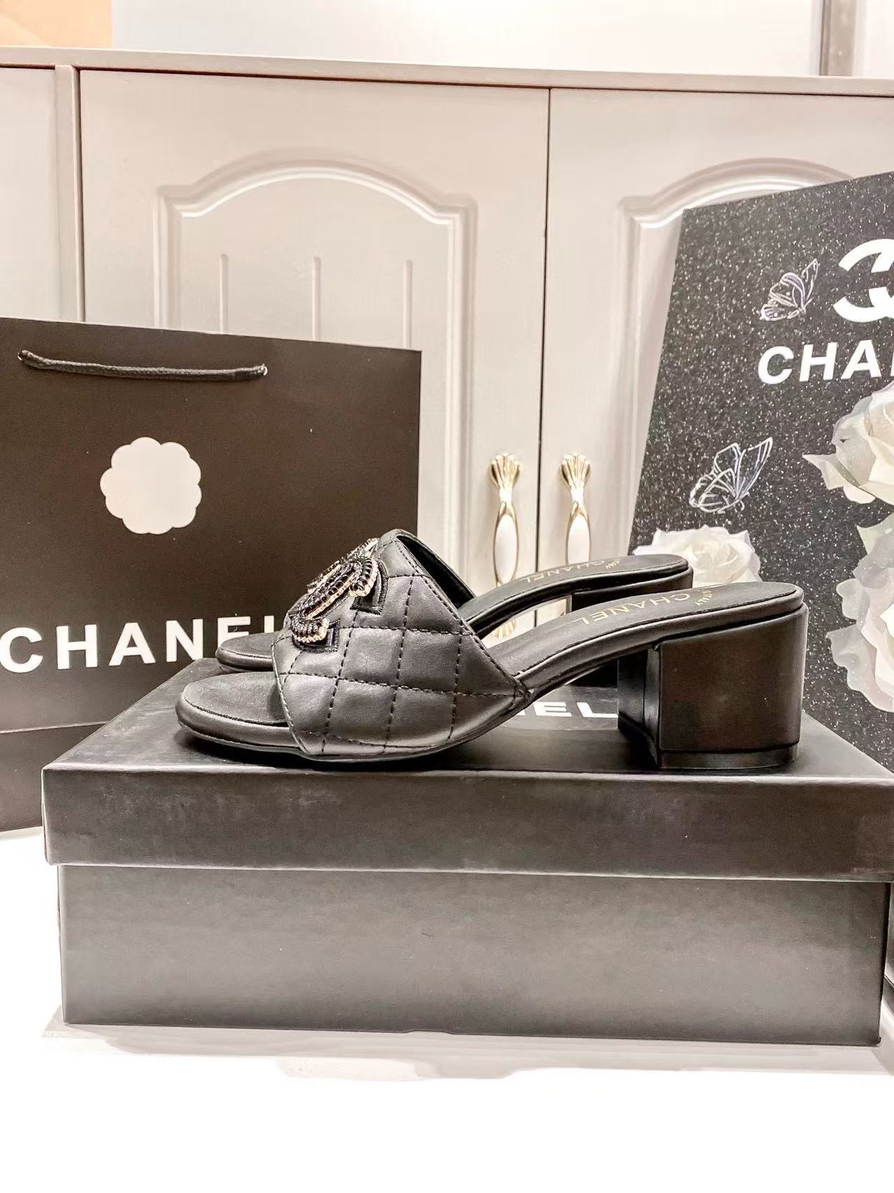 CHANE1 ダブルC チェック柄 ローヒール スリッパ【50％割引+送料無料】