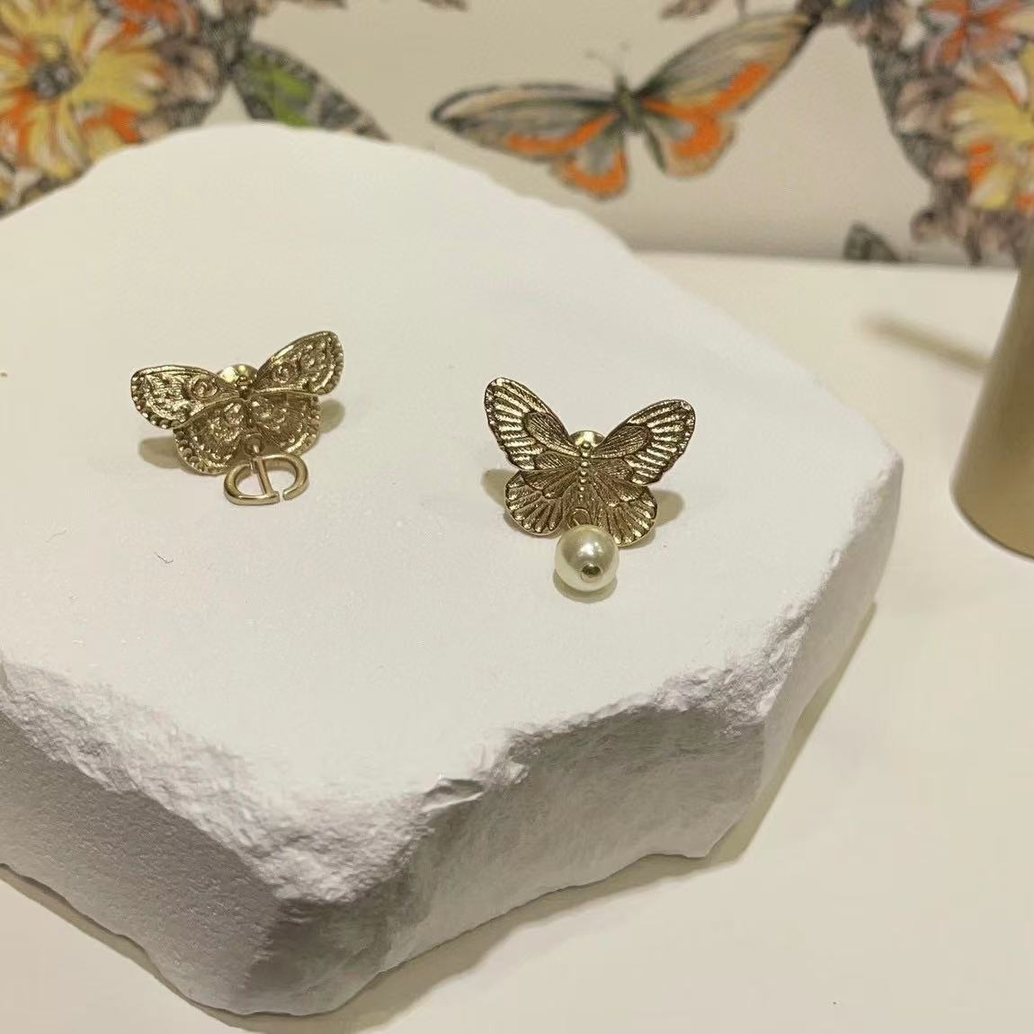 DI0R バタフライパールイヤリング【50％割引+送料無料】