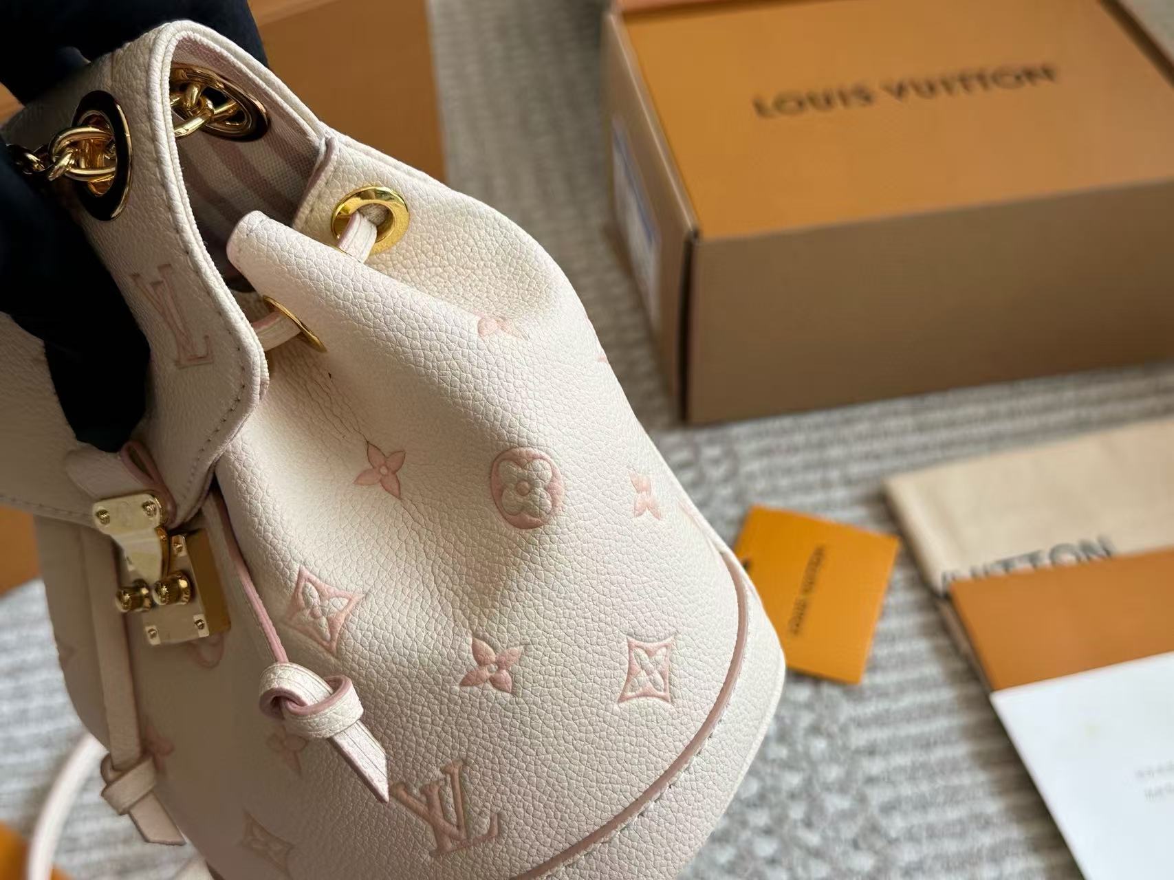 LVチェーンバックパック【50％割引+送料無料】