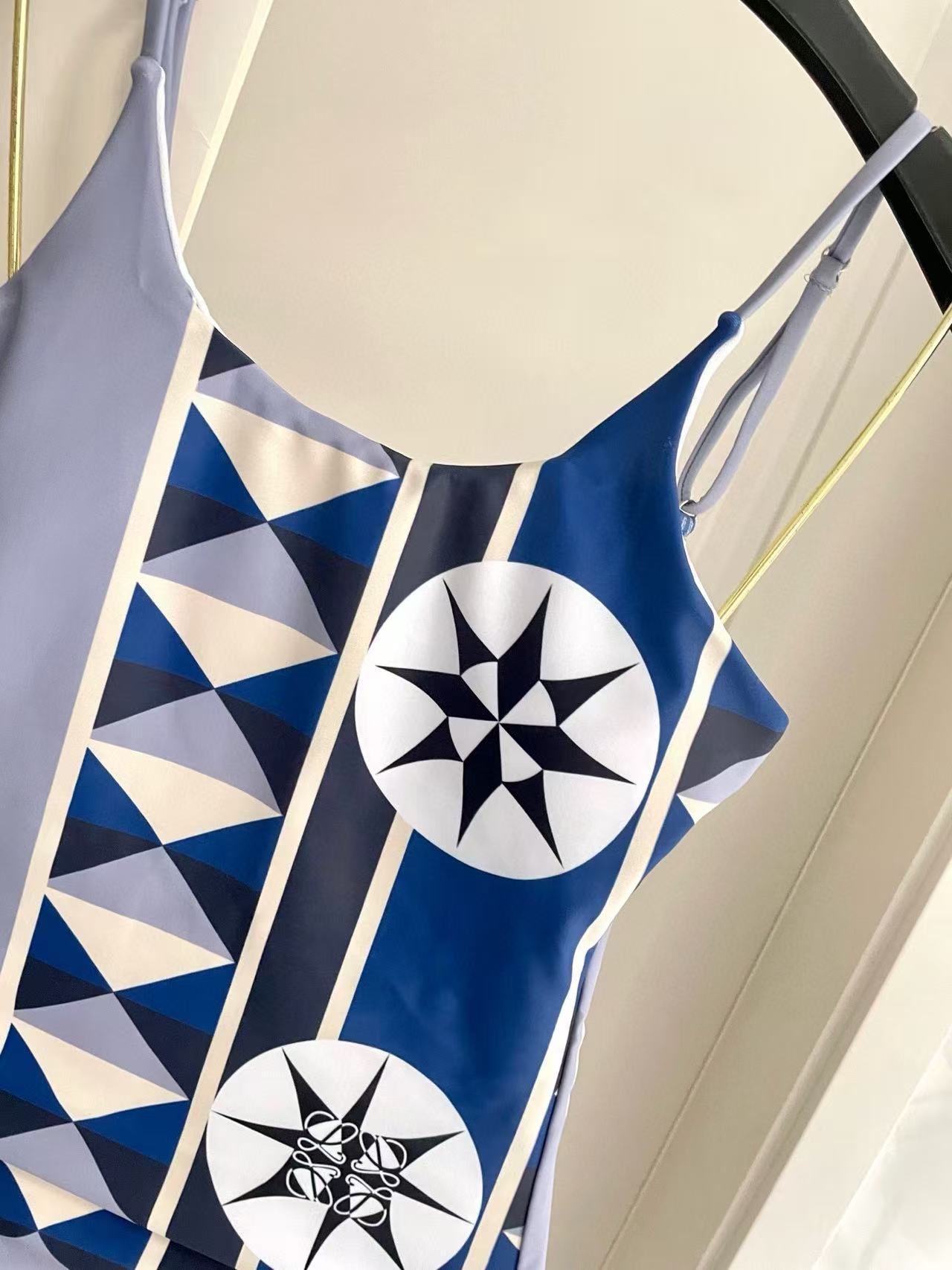 L0WEWのカラフルなワンピース水着【50％割引+送料無料】