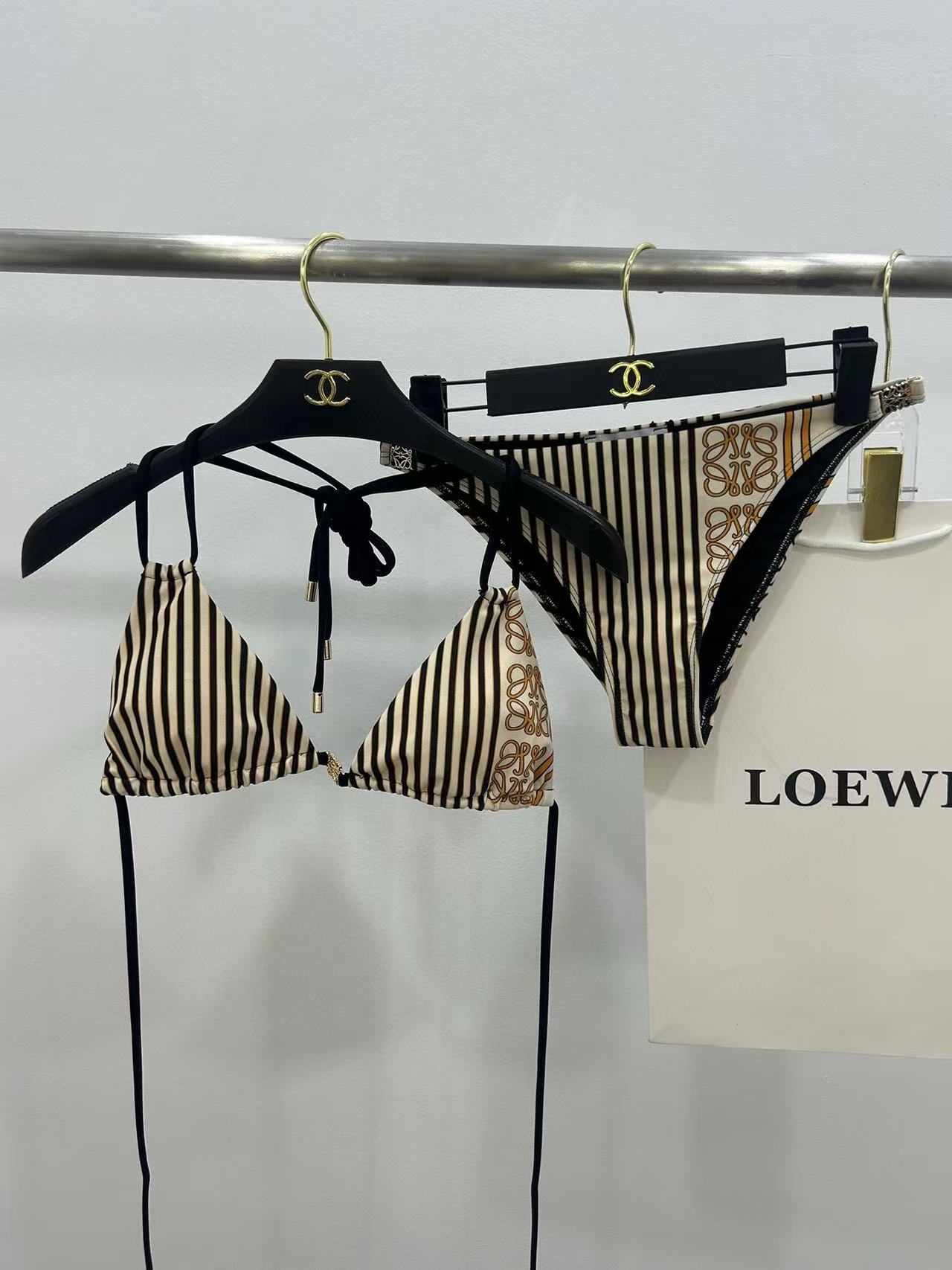 L0WEW 縦縞ビキニ【50％割引+送料無料】