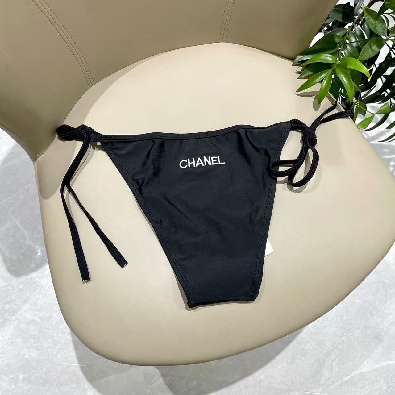 CHANE1 ダブルC スプリットビキニ【50%割引+送料無料】
