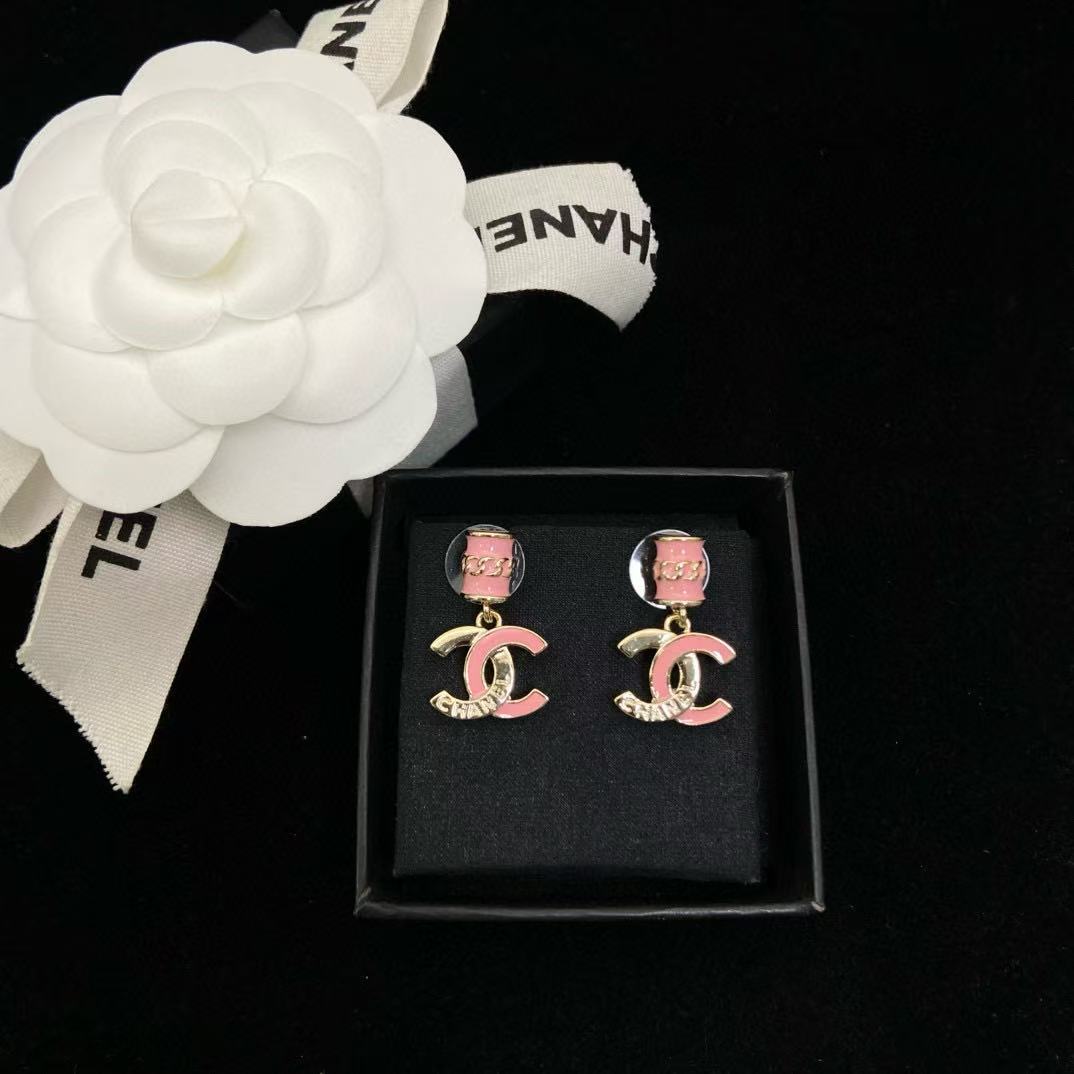 CHANE1 ダブルC ピンクエナメルイヤリング【50％割引+送料無料】