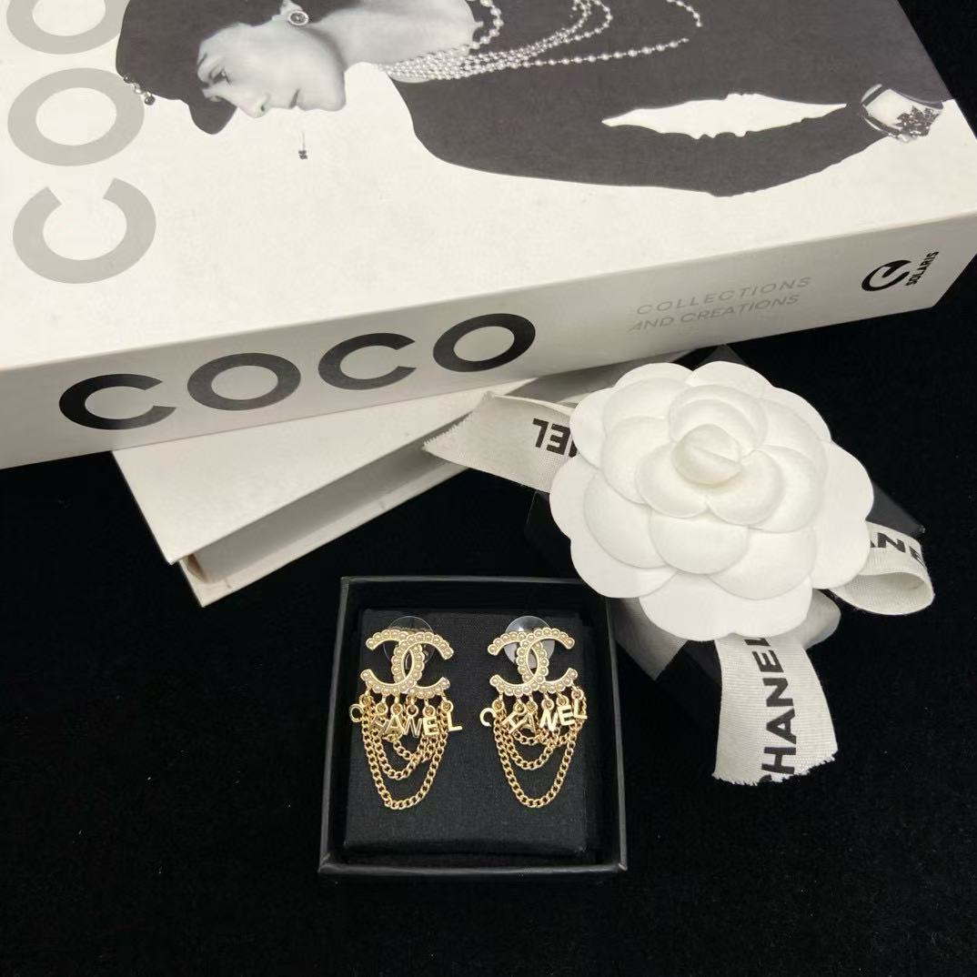 CHANE1 ダブルCタッセルレターイヤリング【50％割引+送料無料】