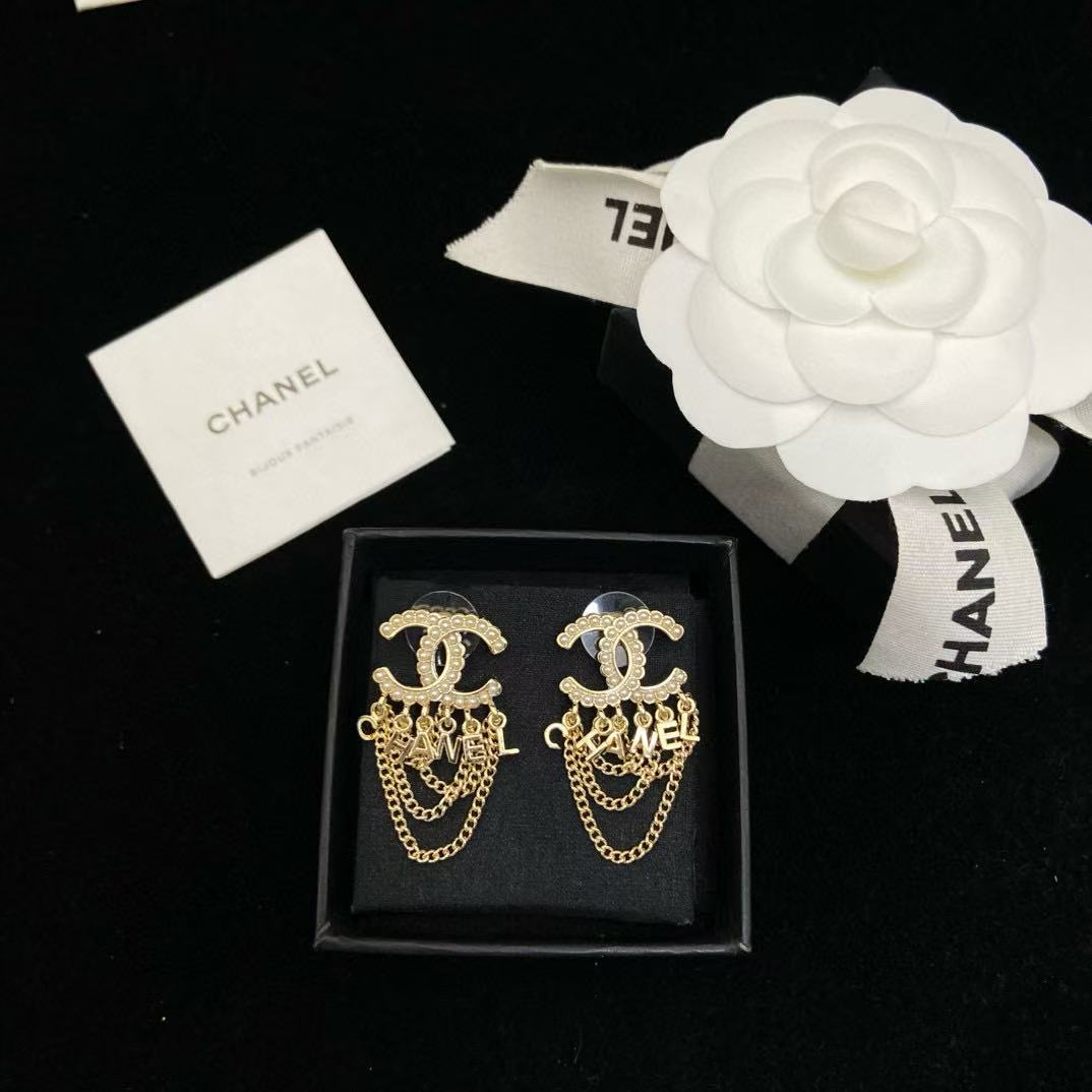 CHANE1 ダブルCタッセルレターイヤリング【50％割引+送料無料】