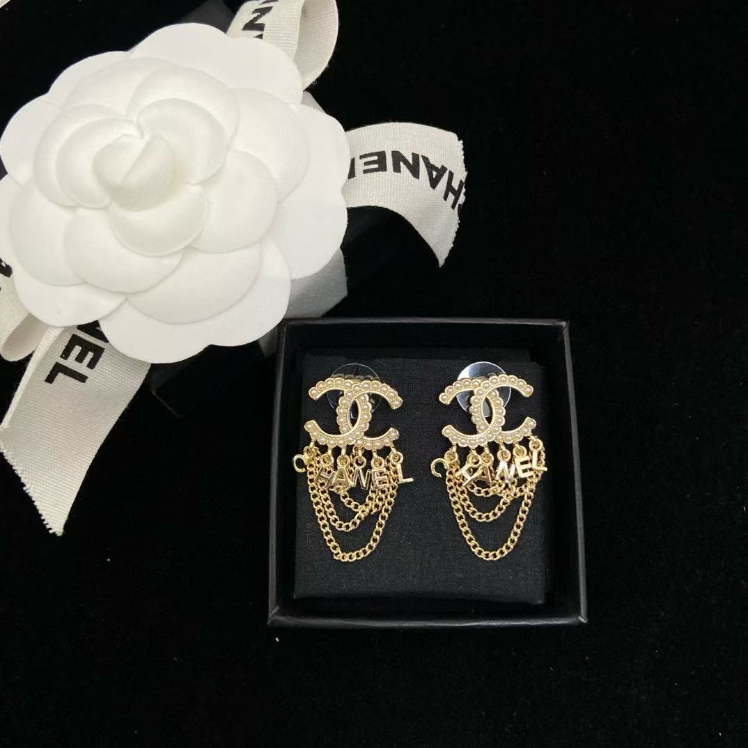 CHANE1 ダブルCタッセルレターイヤリング【50％割引+送料無料】