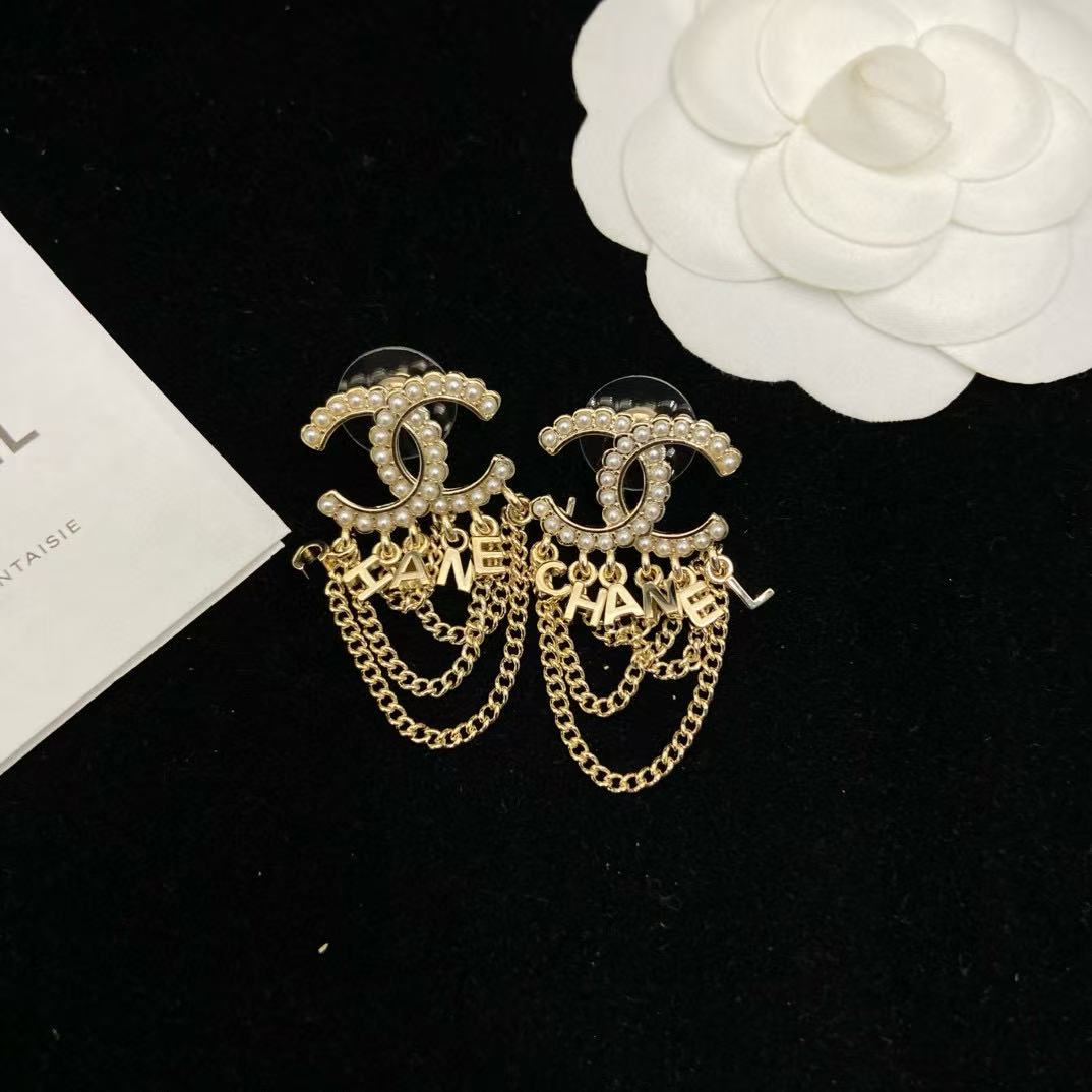 CHANE1 ダブルCタッセルレターイヤリング【50％割引+送料無料】