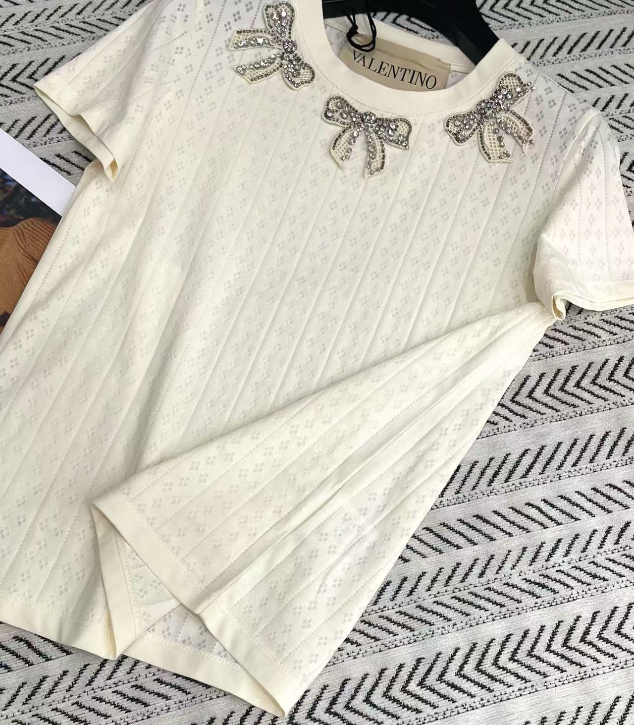 VALENT1NO ボウダイヤモンドTシャツ【50％割引+送料無料】