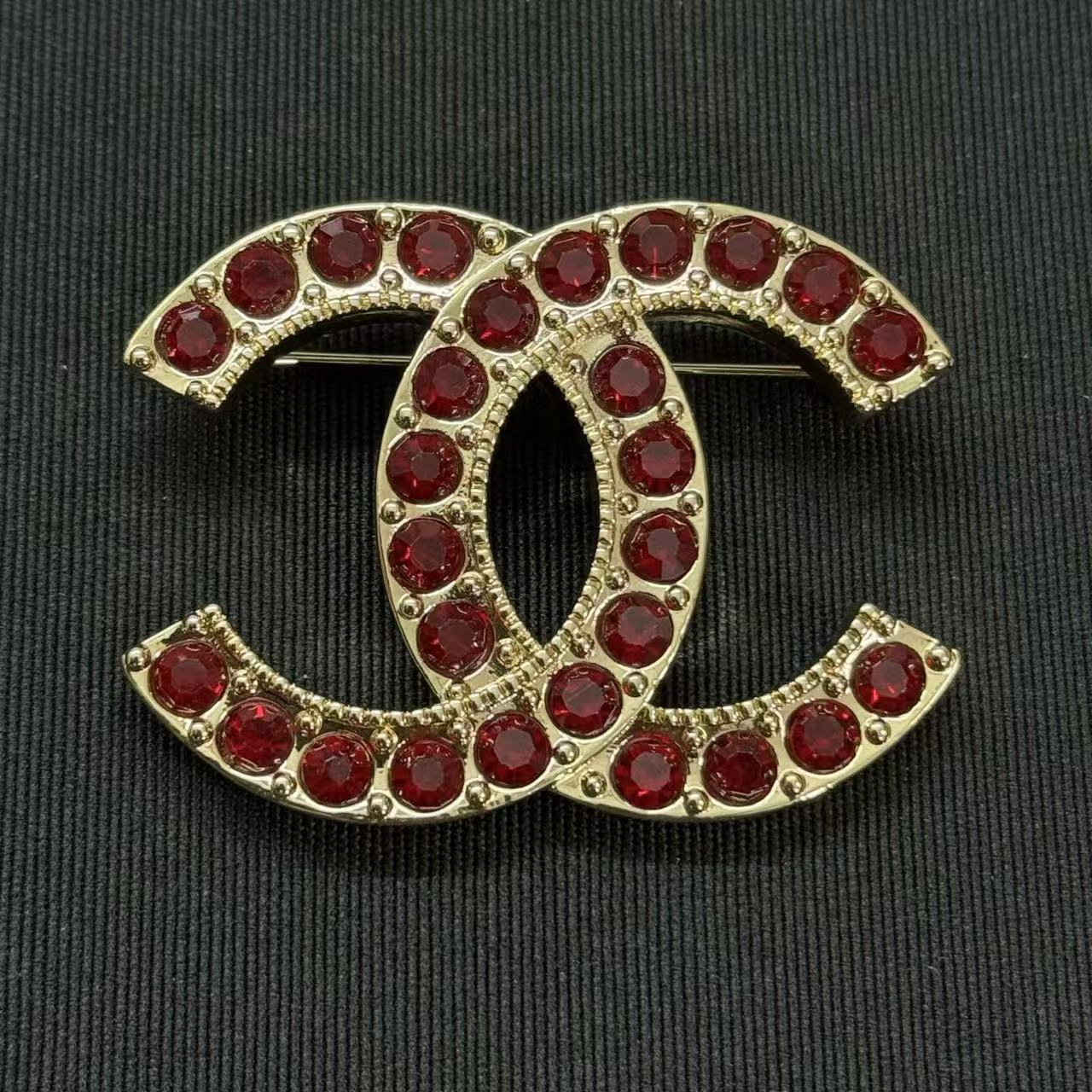 CHANE1 ダブルCルビーブローチ【50％割引+送料無料】