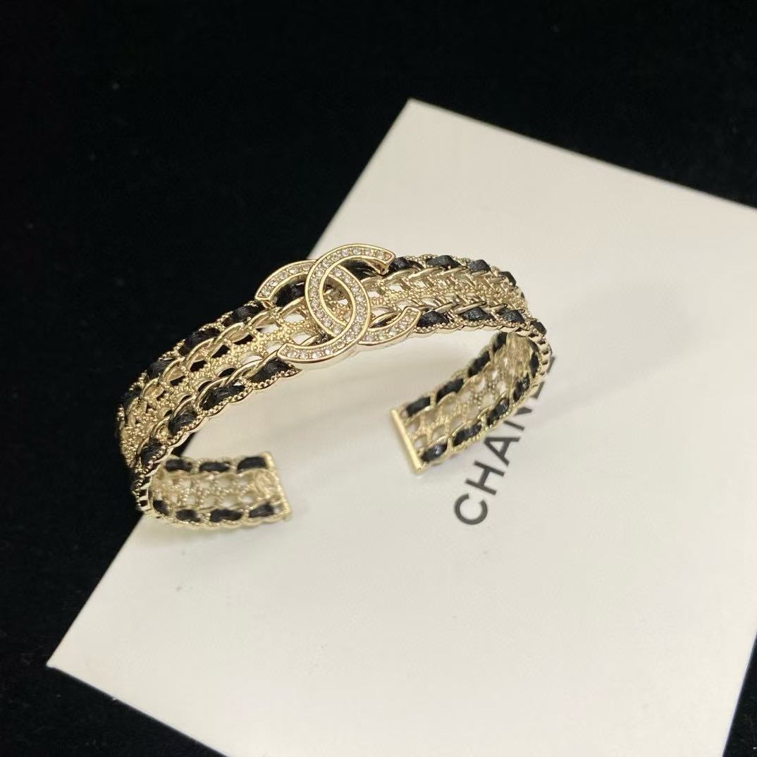 CHANE1 ダブルC ホローブレスレット【50%割引+送料無料】