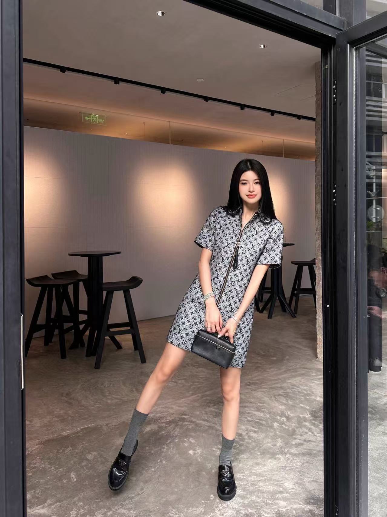 LVラペルジッパープリントドレス【50％割引+送料無料】