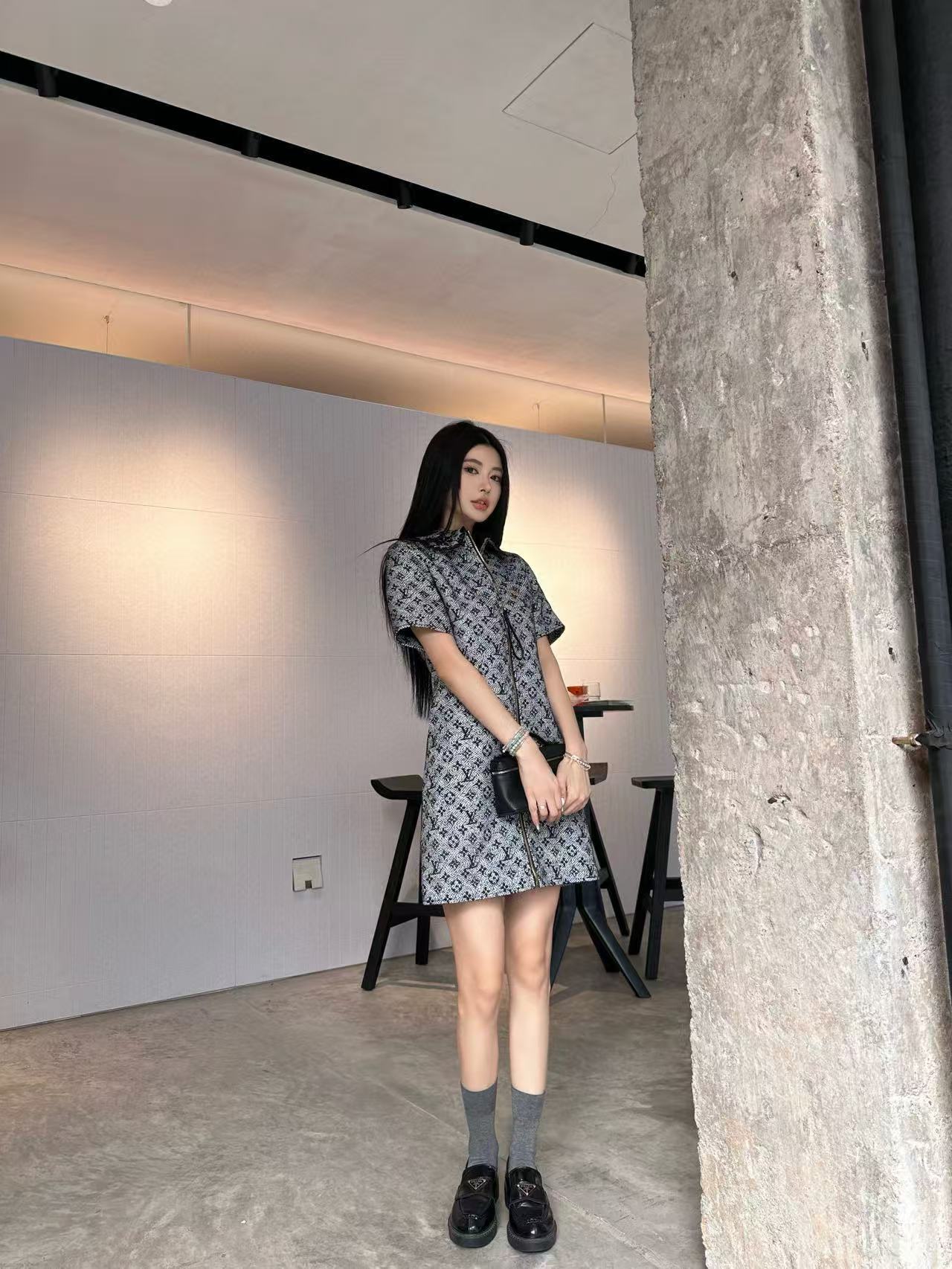 LVラペルジッパープリントドレス【50％割引+送料無料】