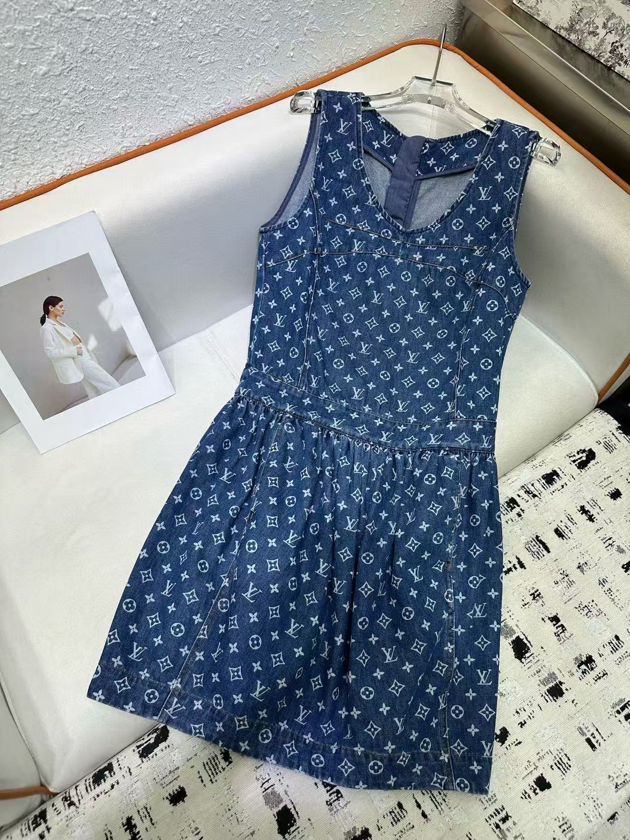 LVの高品質デニムプリントノースリーブドレス【50％割引+送料無料】