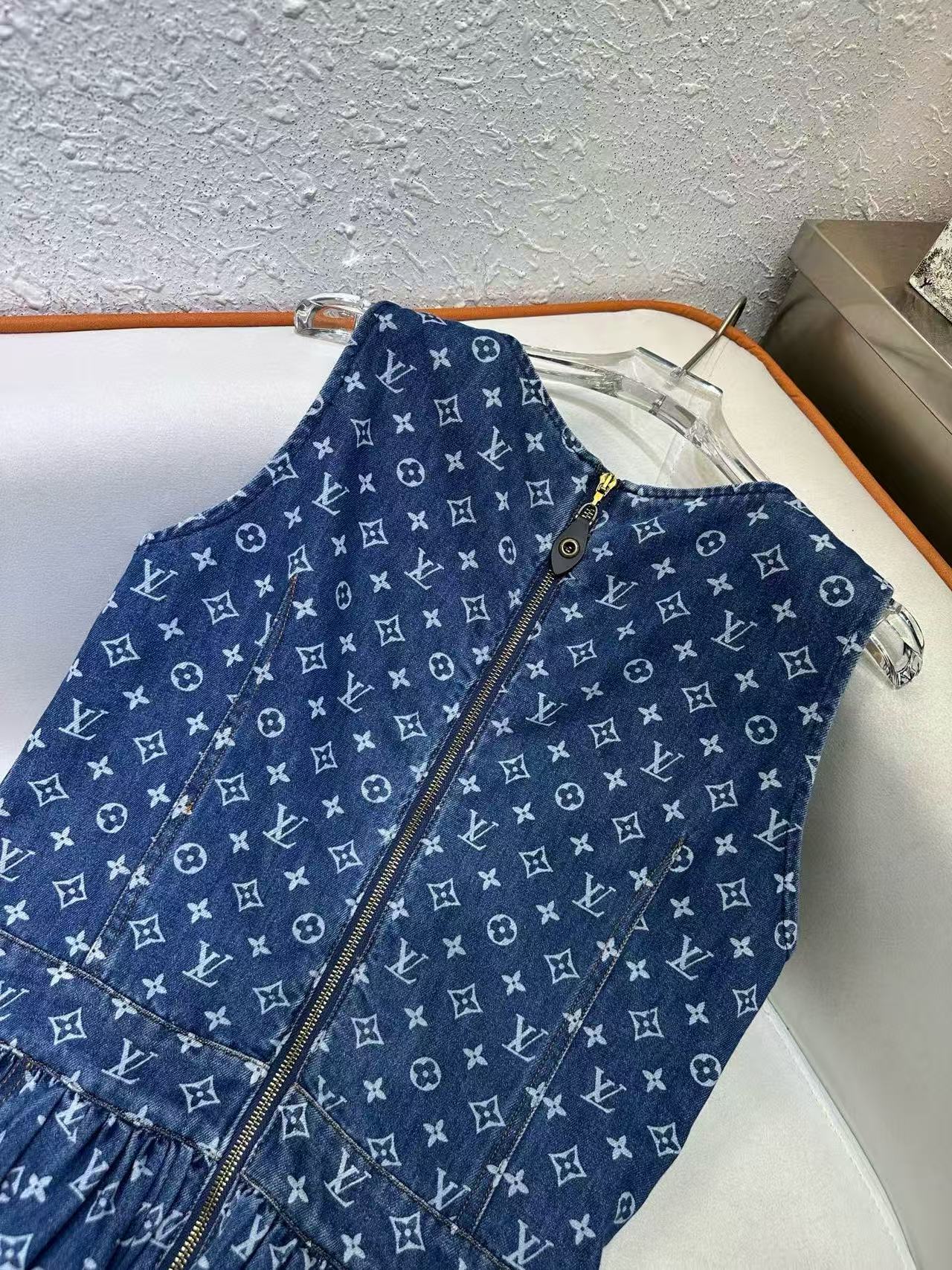 LVの高品質デニムプリントノースリーブドレス【50％割引+送料無料】