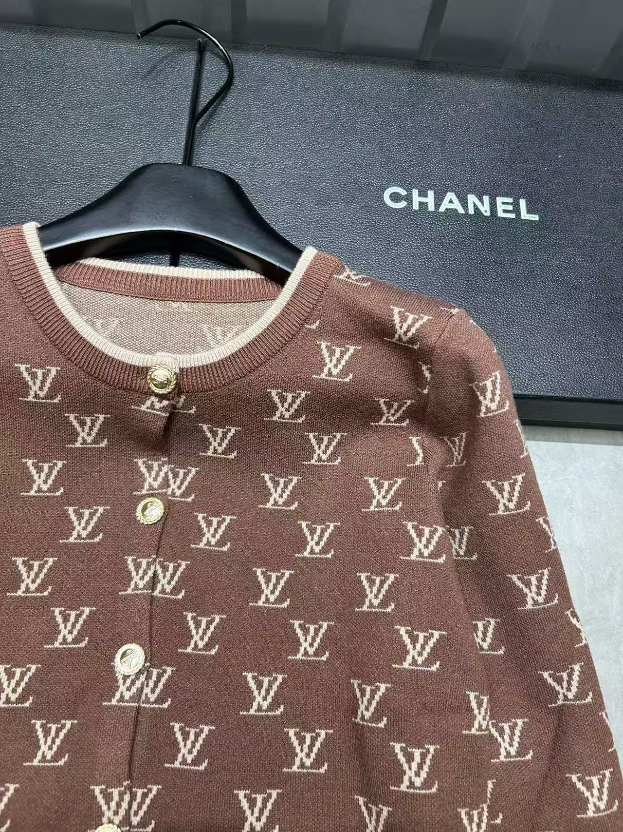 LVプリントウールカーディガン【50％割引+送料無料】