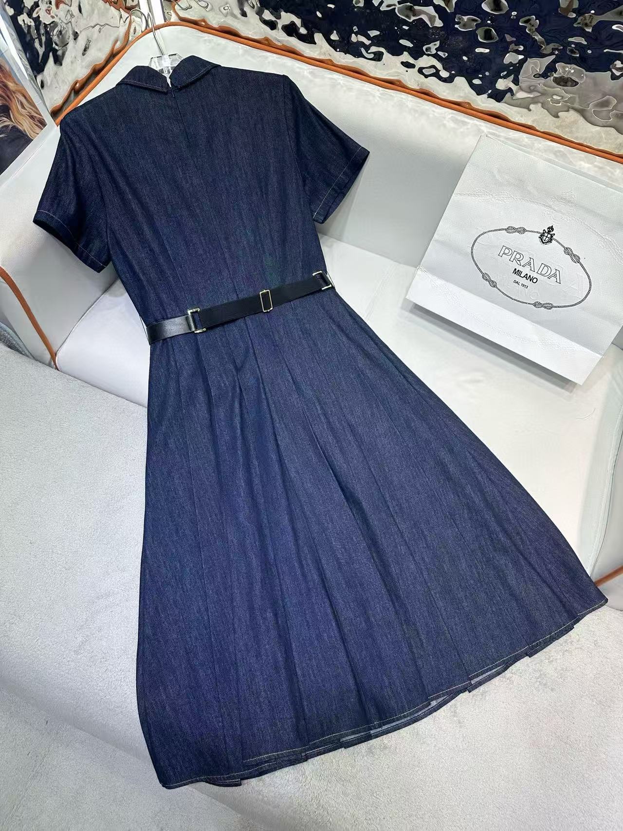 PR4DA 高品質 三角形ロゴ ベルト付きドレス【50％割引+送料無料】