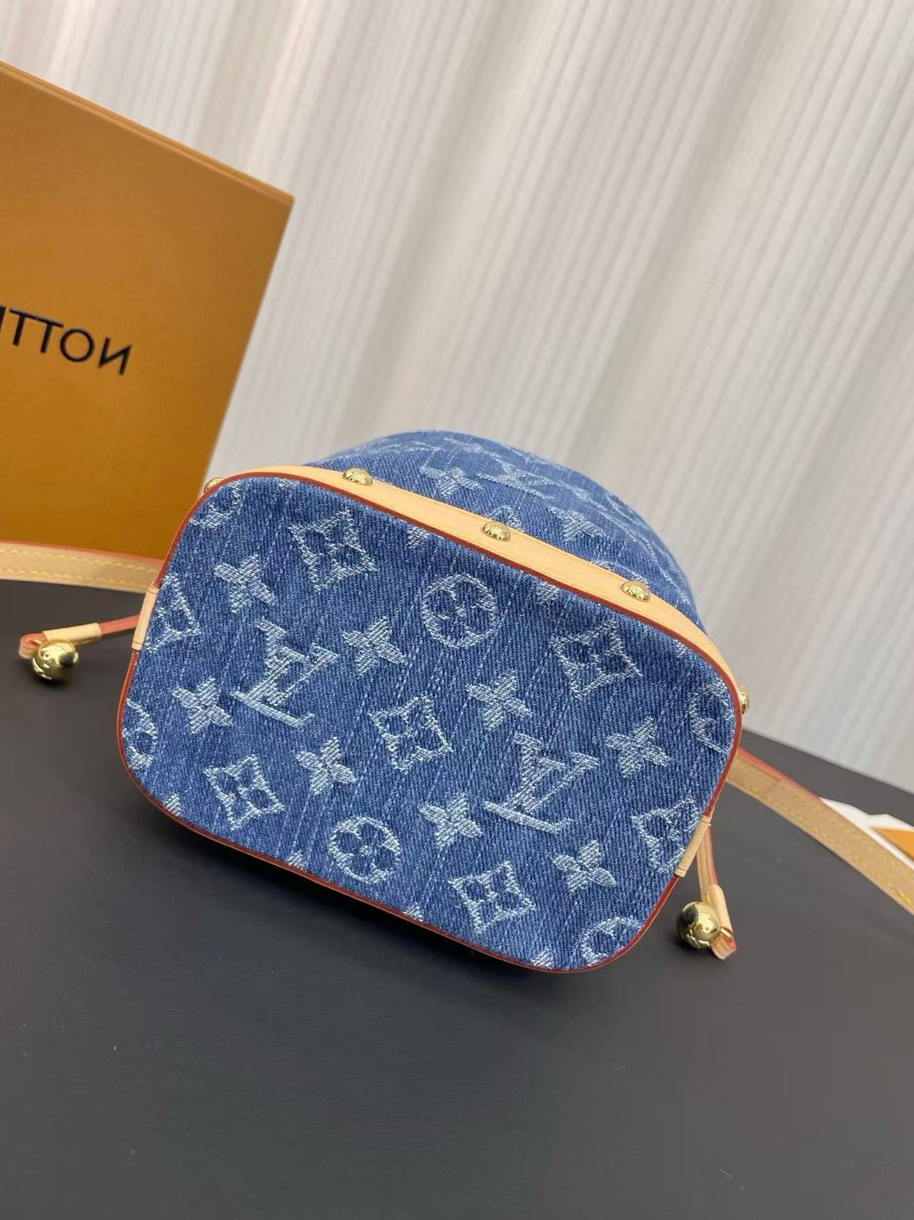 LVチェーンバケットバッグ【50％割引+送料無料】