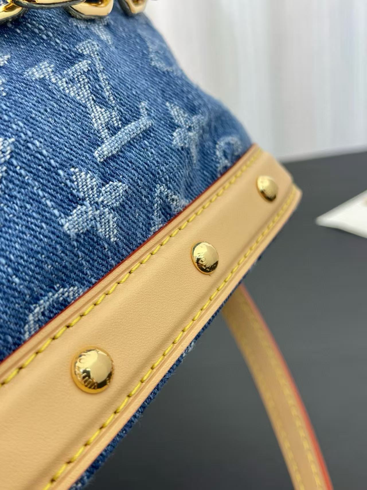 LVチェーンバケットバッグ【50％割引+送料無料】