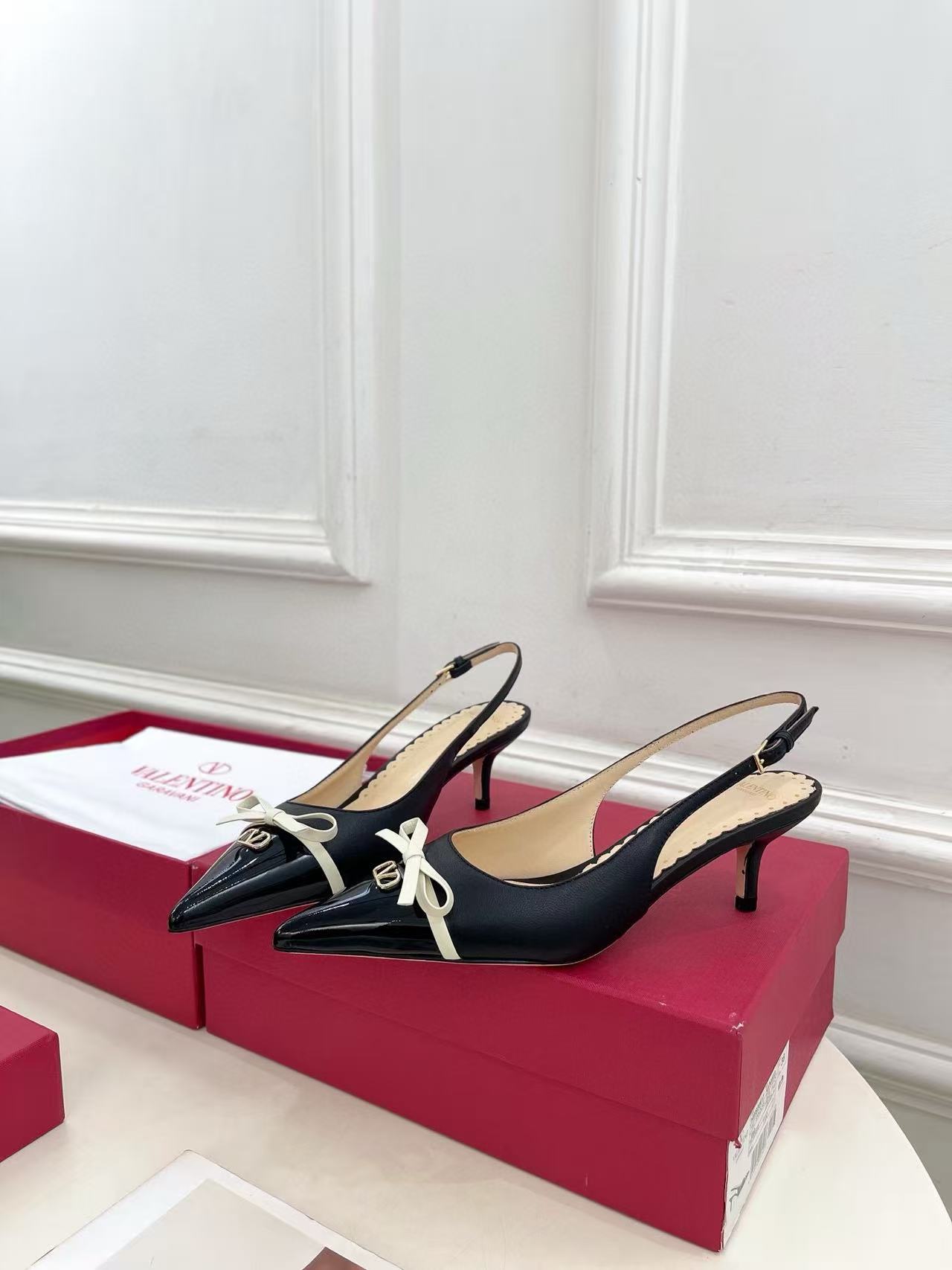 VALENT1NO 高品質カラーマッチングハイヒール【50％割引+送料無料】