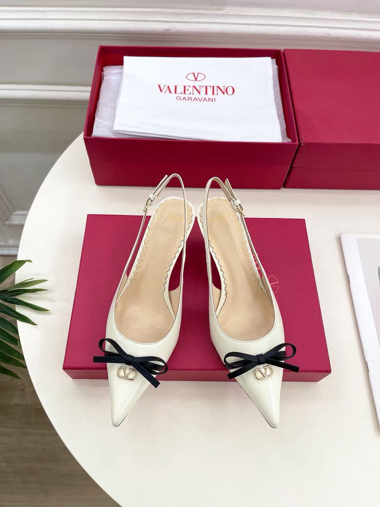 VALENT1NO 高品質カラーマッチングハイヒール【50％割引+送料無料】