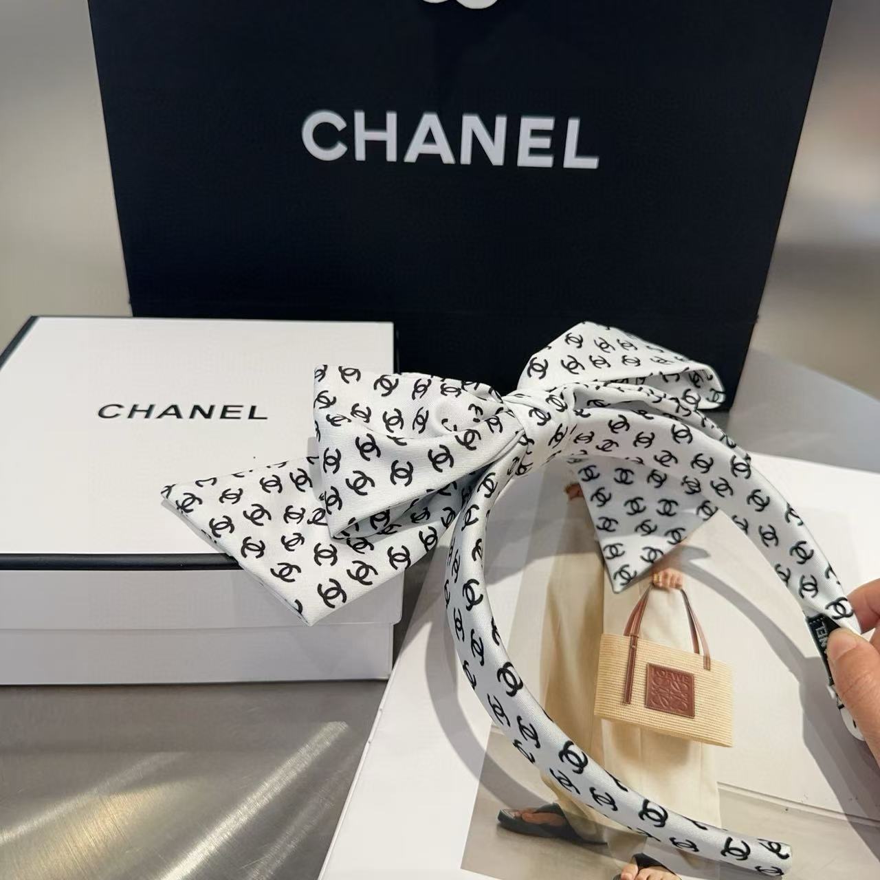 CHANE1 フルロゴリボンヘッドバンド【50%割引+送料無料】