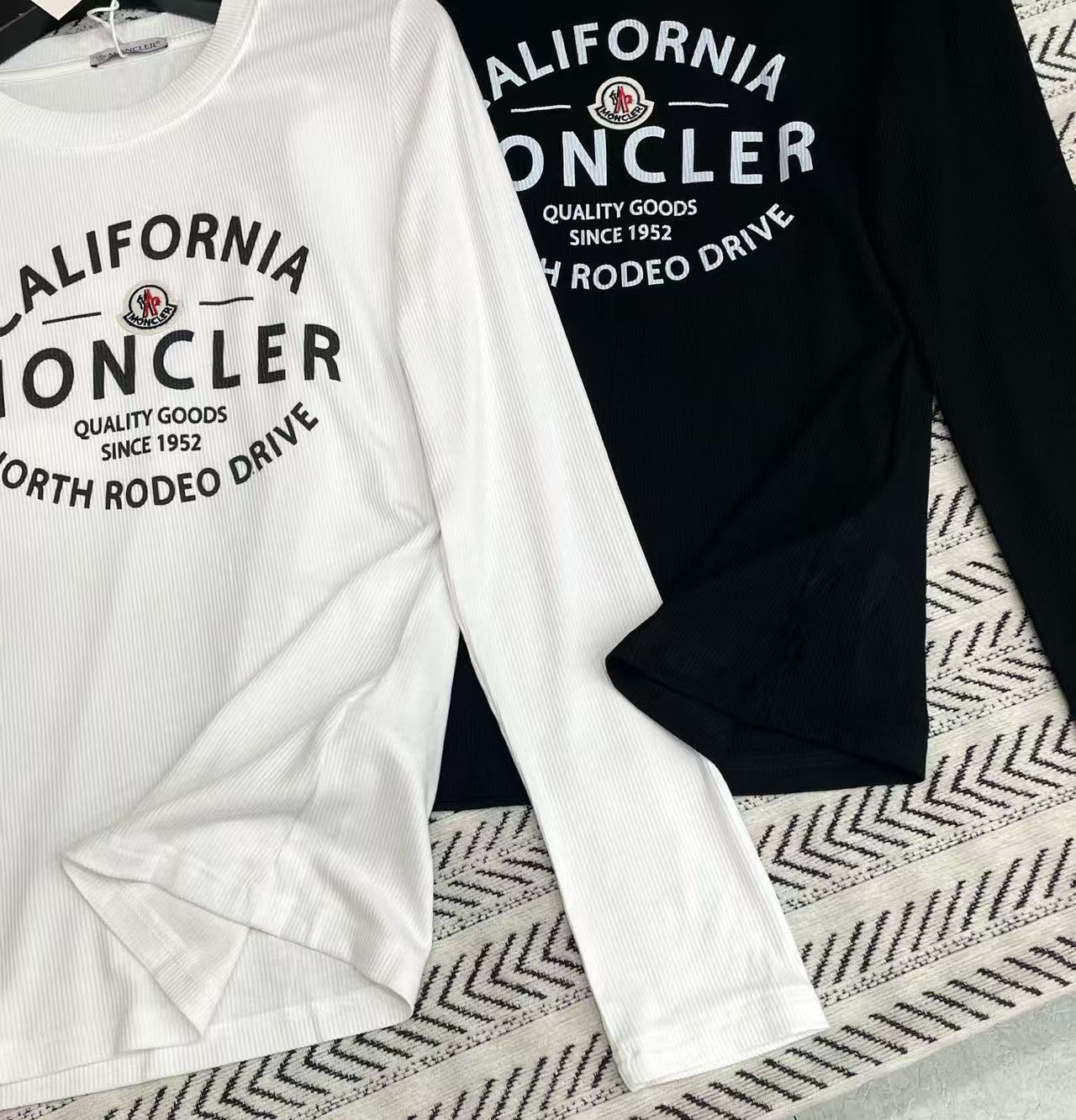 MONCLER レタリング 長袖Tシャツ【50%割引+送料無料】