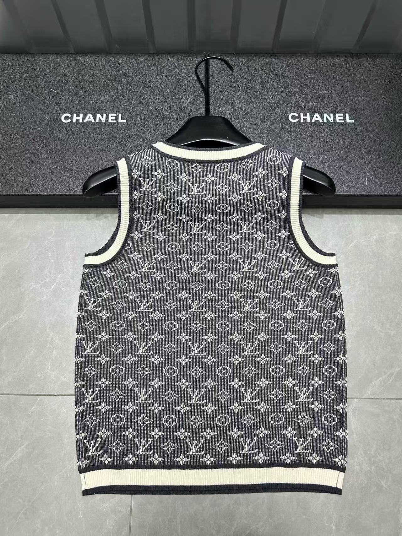 LVプリントウールベスト【50％割引+送料無料】