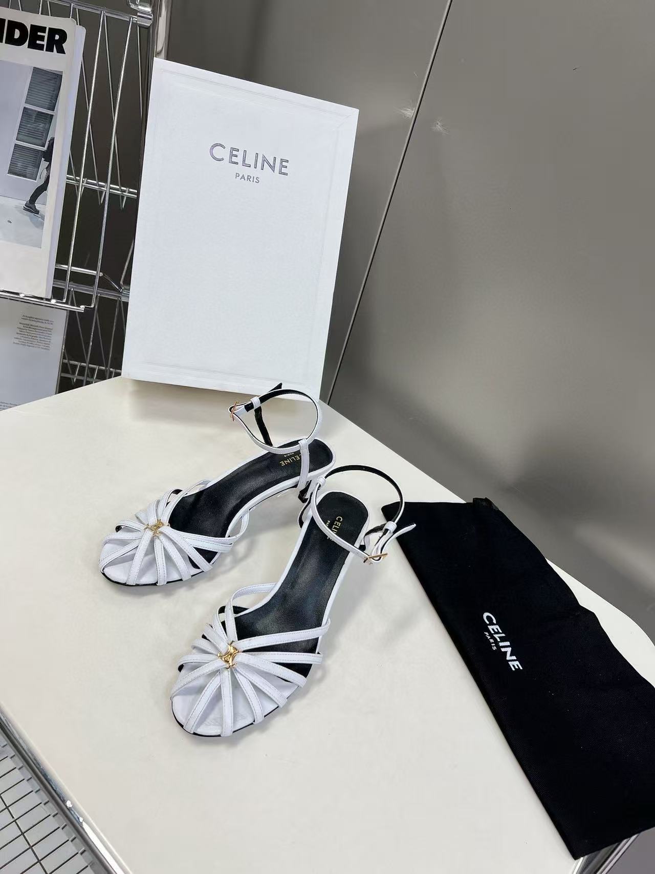 CEL1NEの高品質凱旋門サンダル【50％割引+送料無料】